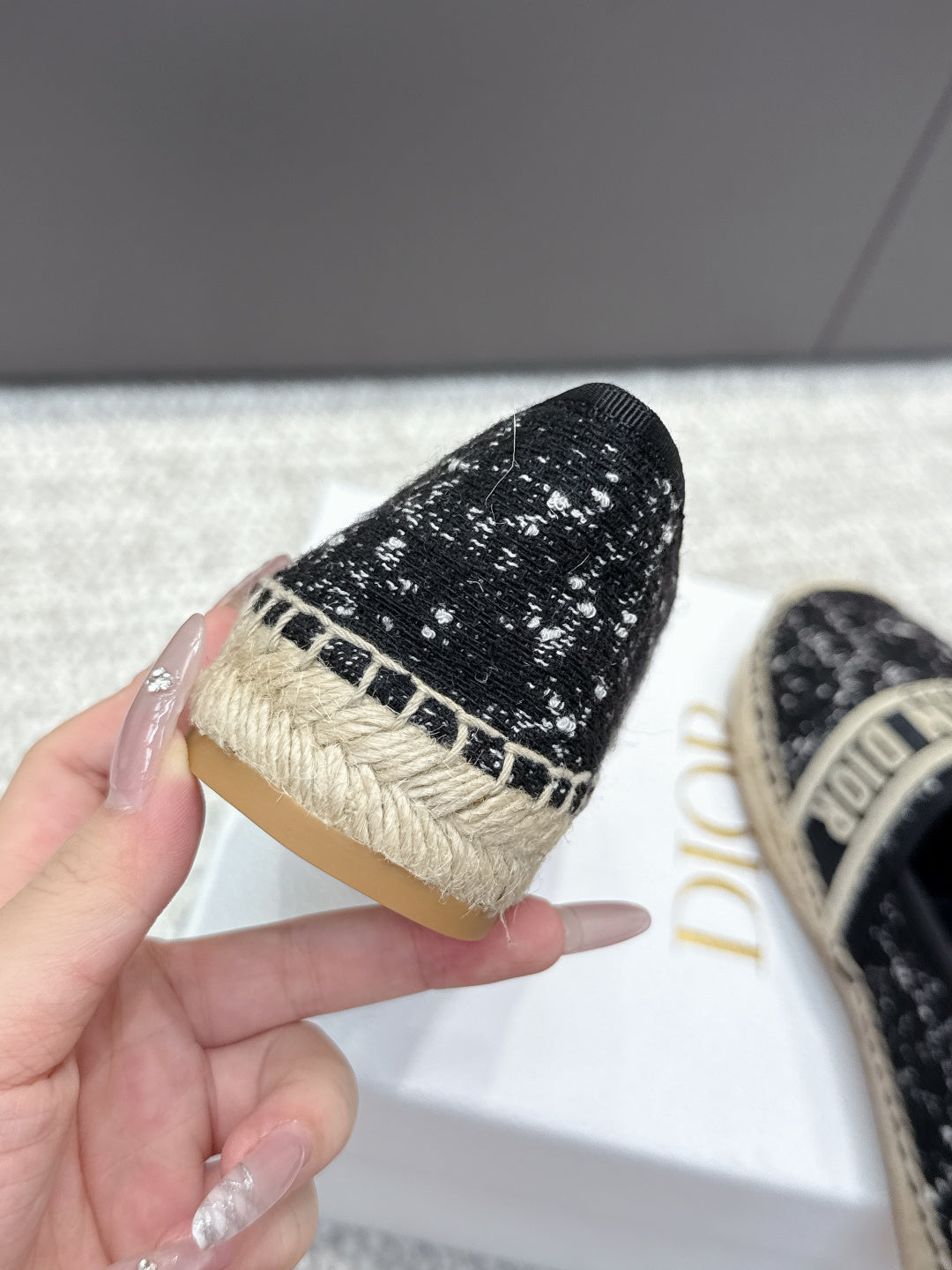 CD 26s Loafers Embroidery Black Canvas 653272