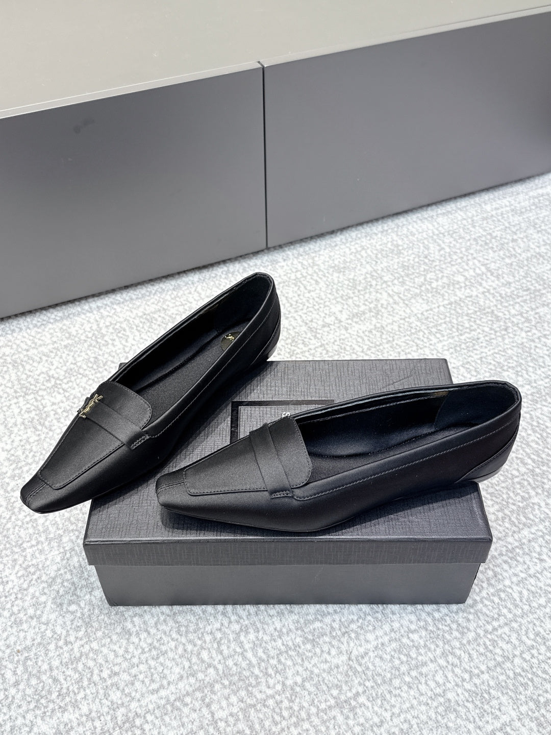 YSL 26ss Square Toe Loafers Taupe Satin Leather