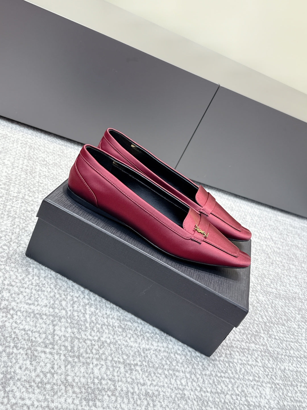 YSL 26ss Square Toe Loafers Taupe Satin Leather