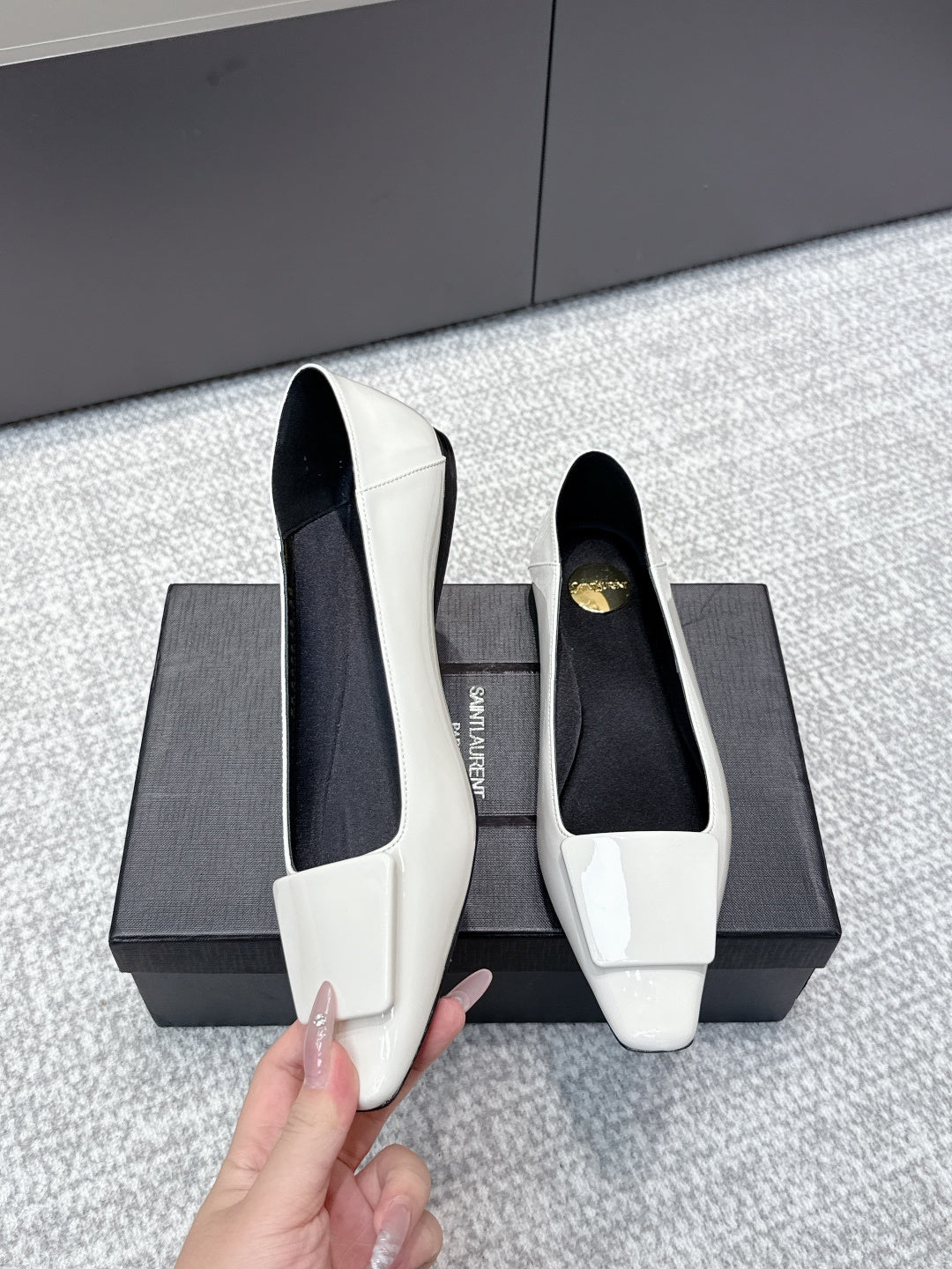 YSL 26ss Square Toe Loafers White Patent Leather 662733