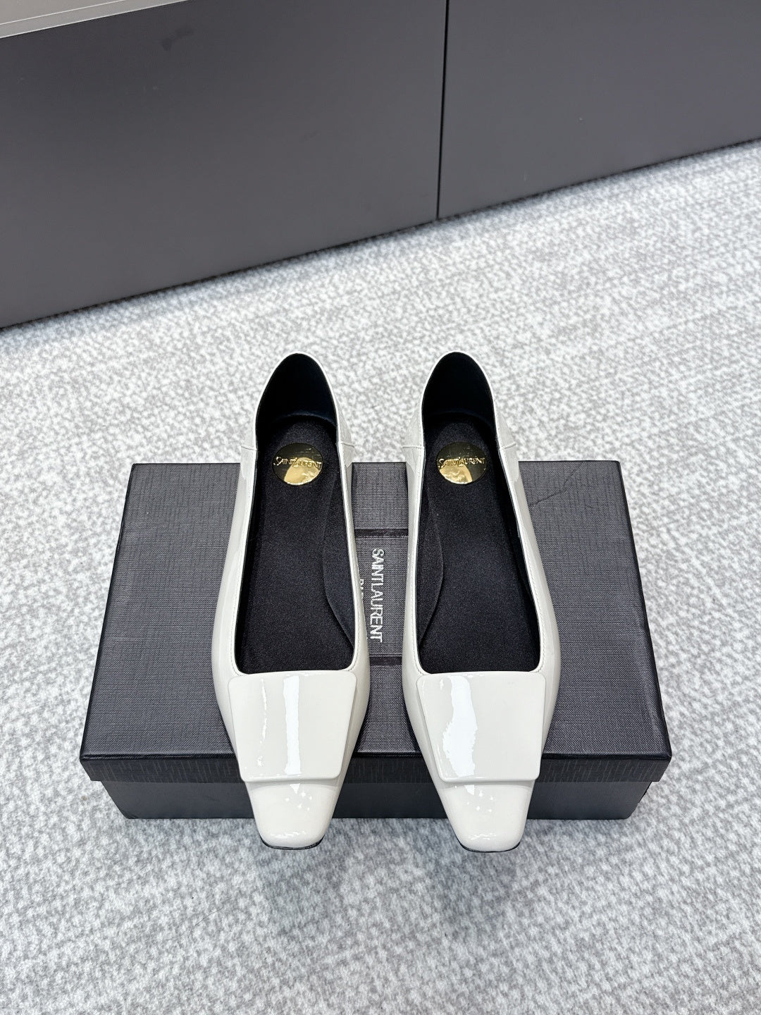 YSL 26ss Square Toe Loafers White Patent Leather 662733