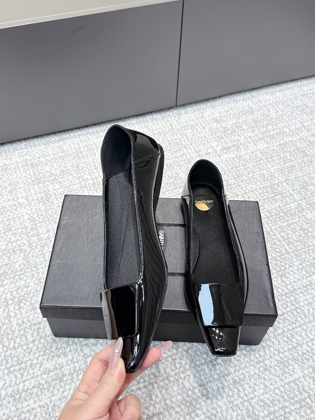 YSL 26ss Square Toe Loafers Black Patent Leather 662734