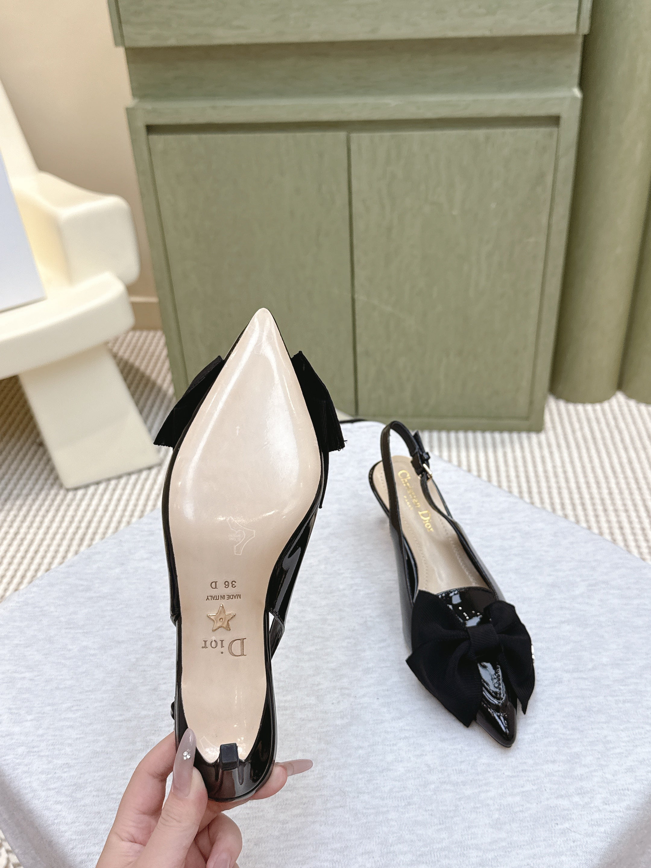 CD 26s Slingback Black Patent Leather 652975