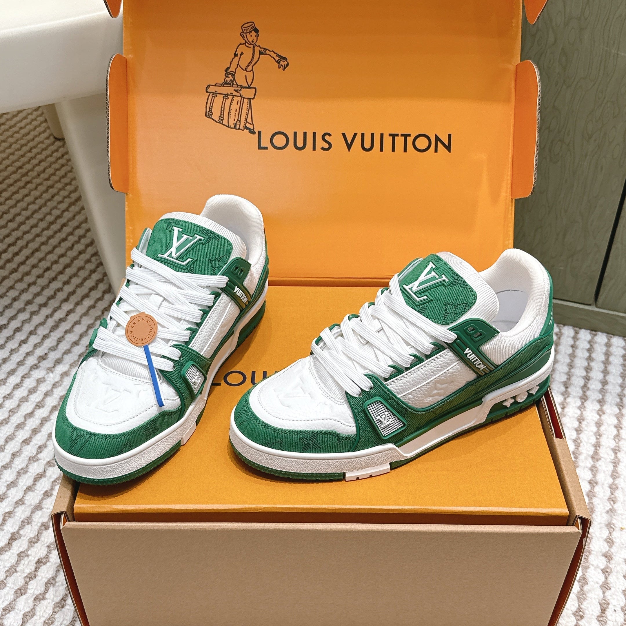 LV 26ss Trainer Sneakers White Green Denim Cowhide 657912