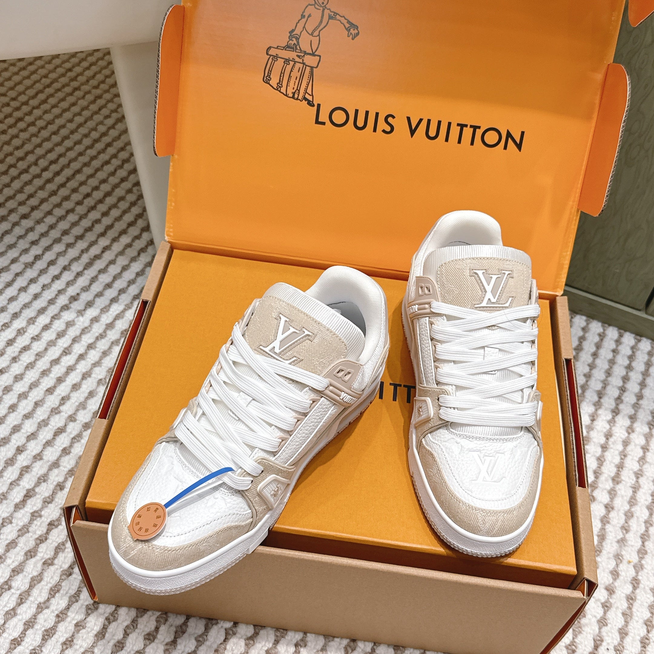 LV 26ss Trainer Sneakers White Beige Denim Cowhide 657914
