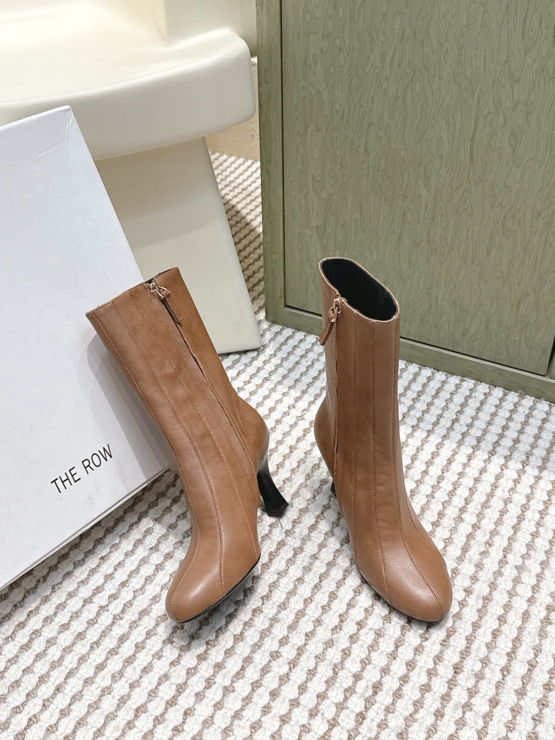 The Row 2025 Chunky Heel Round Toe Ankle Boot Brown Leather 572086