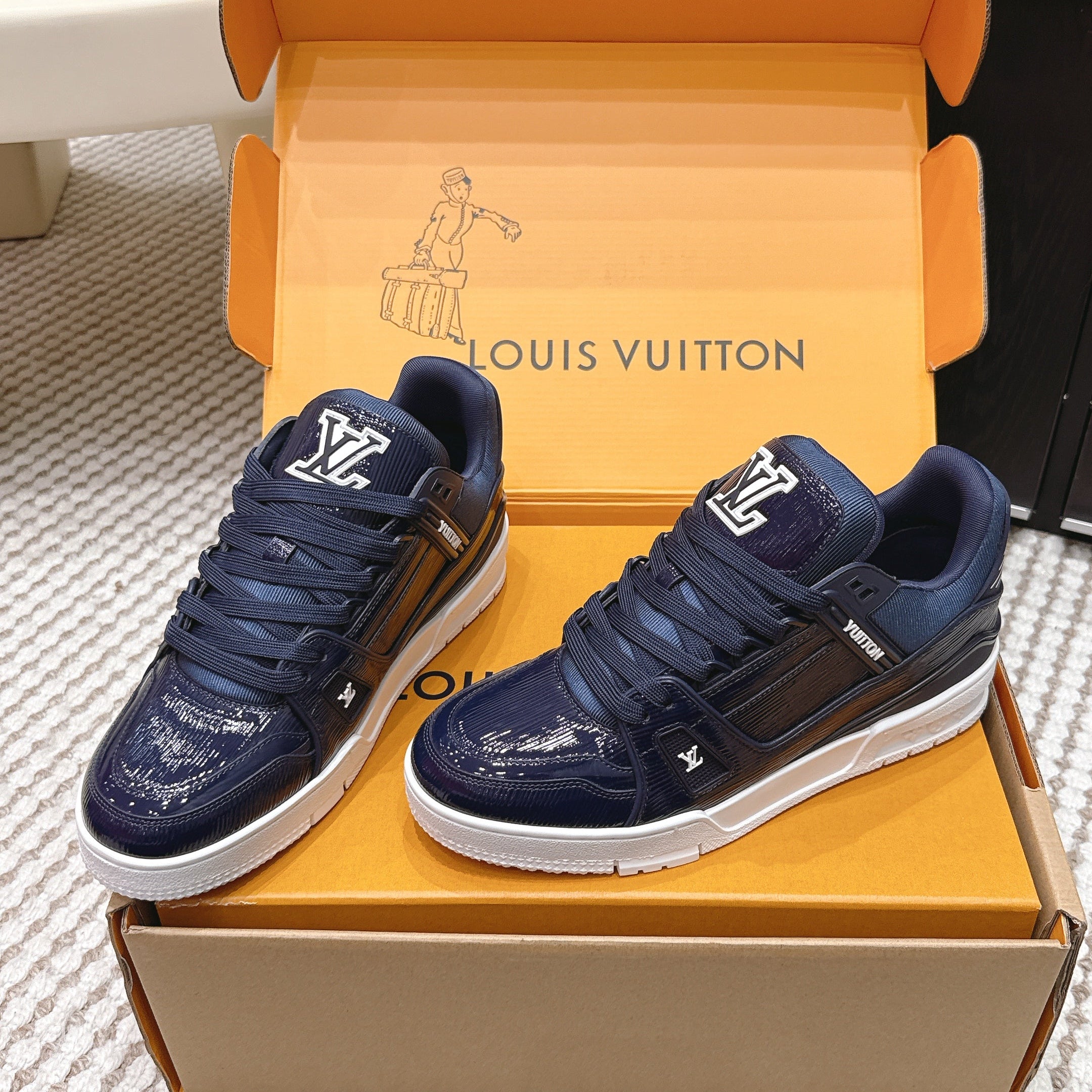 LV 26ss Trainer Sneakers Navy Blue Cowhide 657932