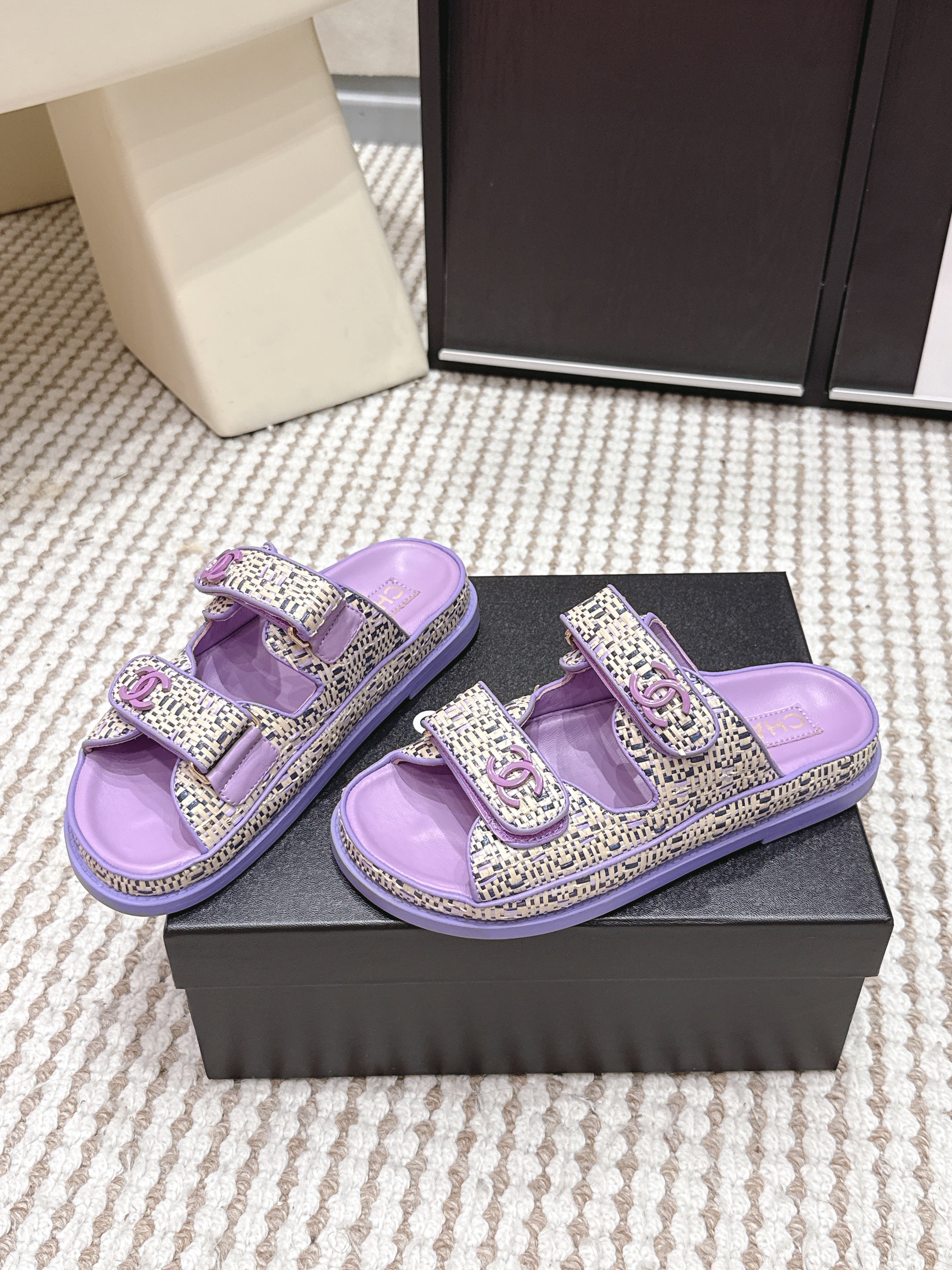 CC 26s Sandals Purple Beige Leather Raffia 632395