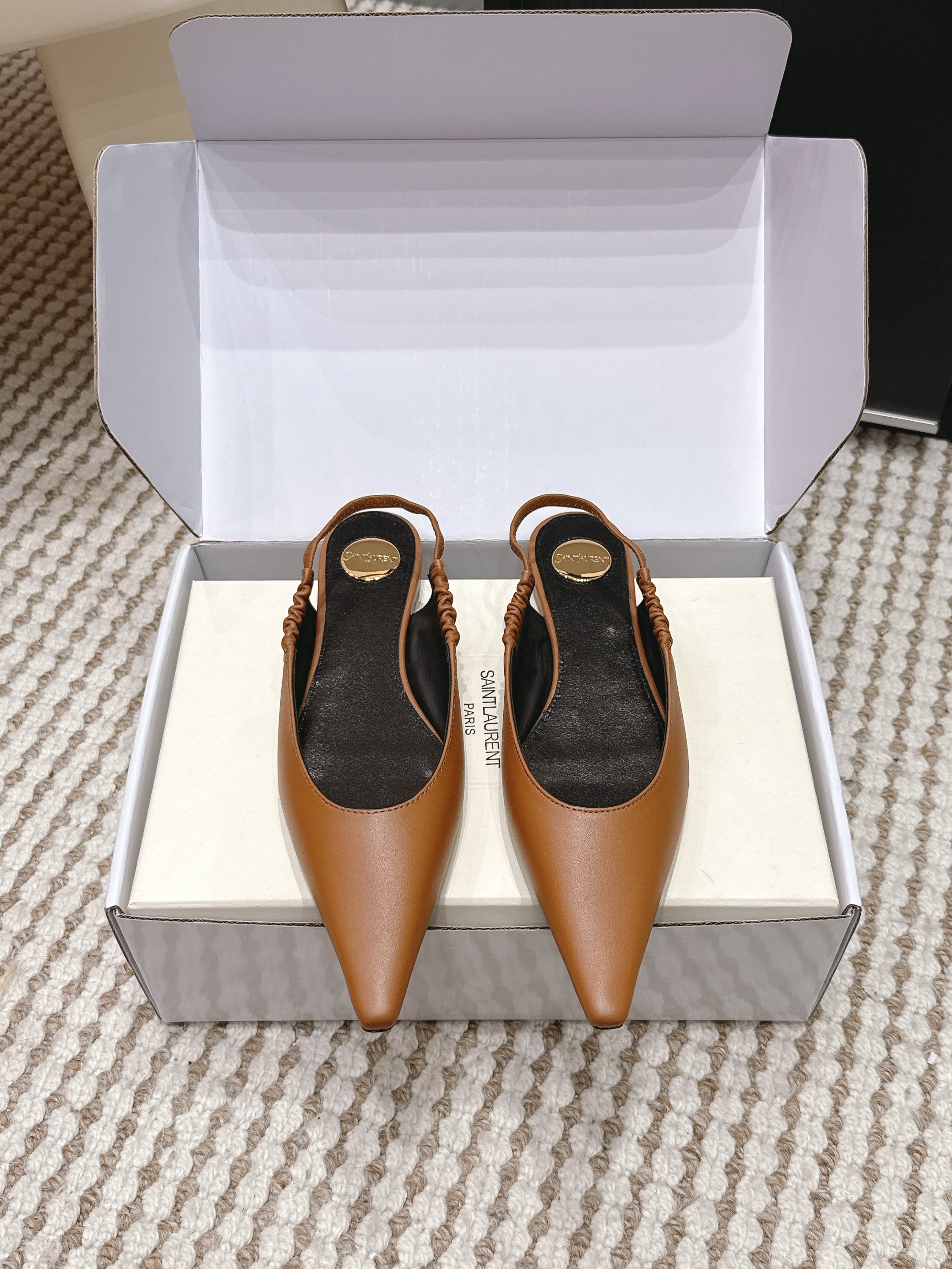 YSL 26ss Flat Slingback Camel Brown Sheepskin 654712