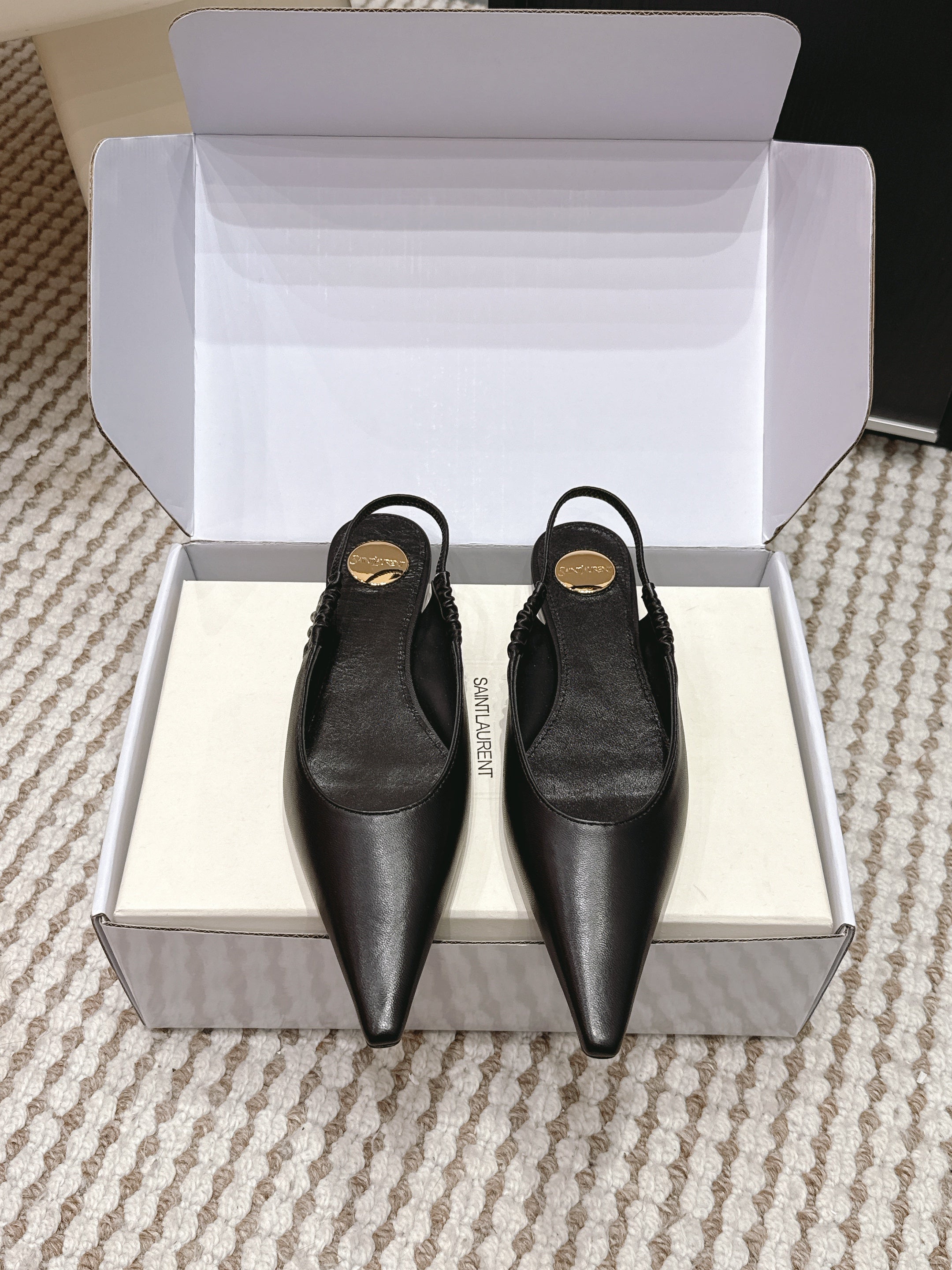 YSL 26ss Flat Slingback Black Sheepskin 654713