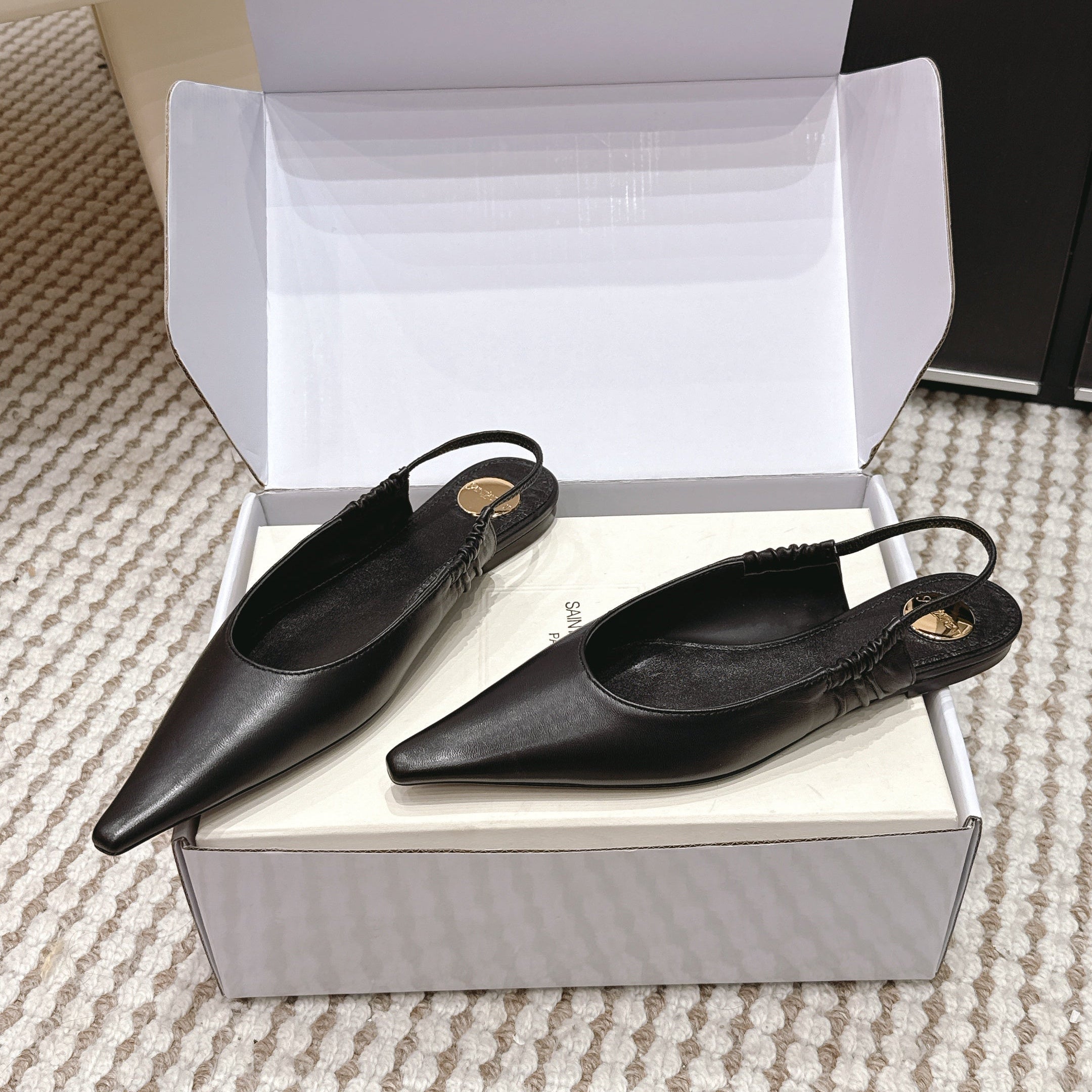 YSL 26ss Flat Slingback Black Sheepskin 654713