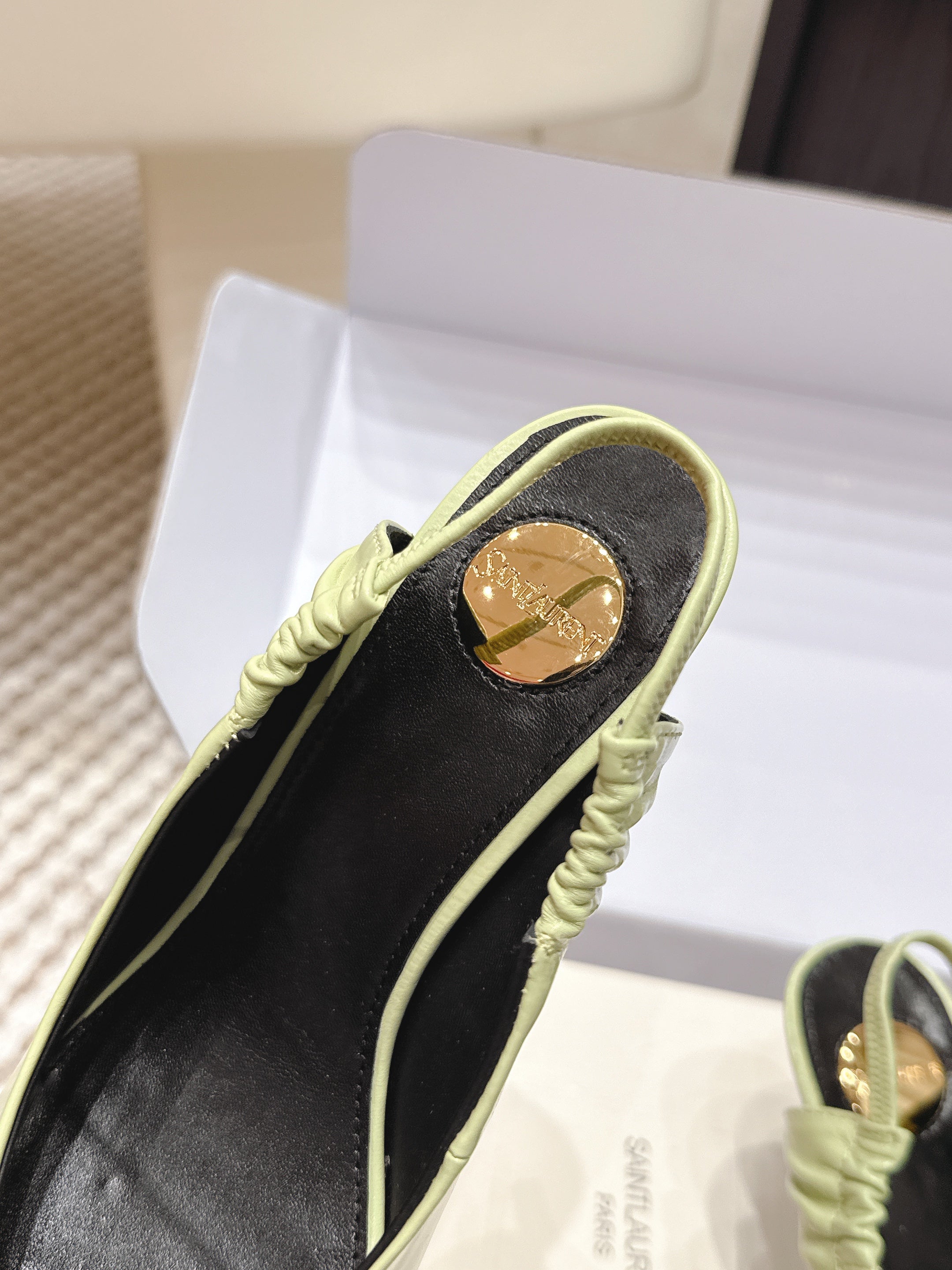 YSL 26ss Slingback 75 Light Green Glossy Leather 654716