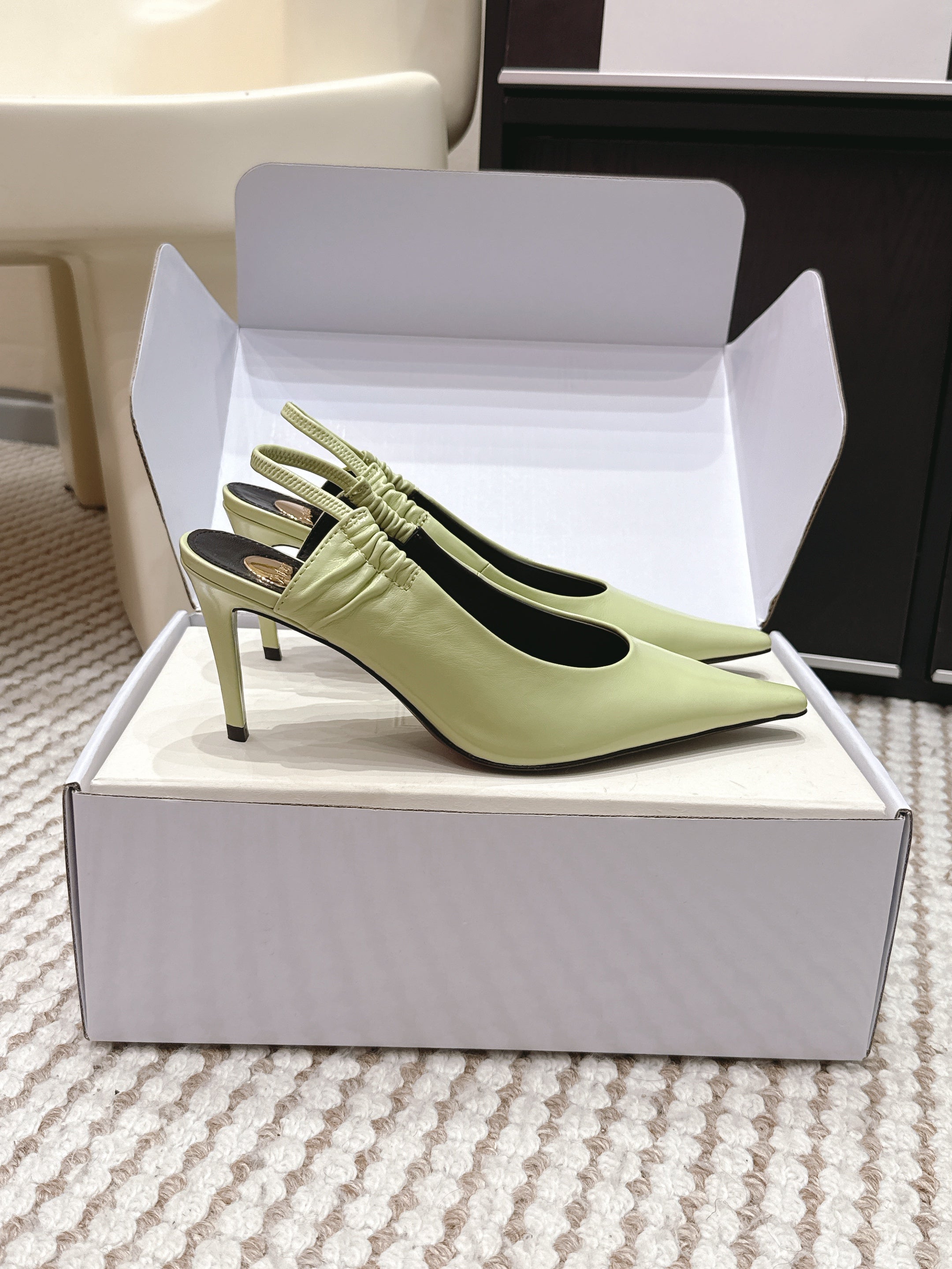 YSL 26ss Slingback 75 Light Green Glossy Leather 654716