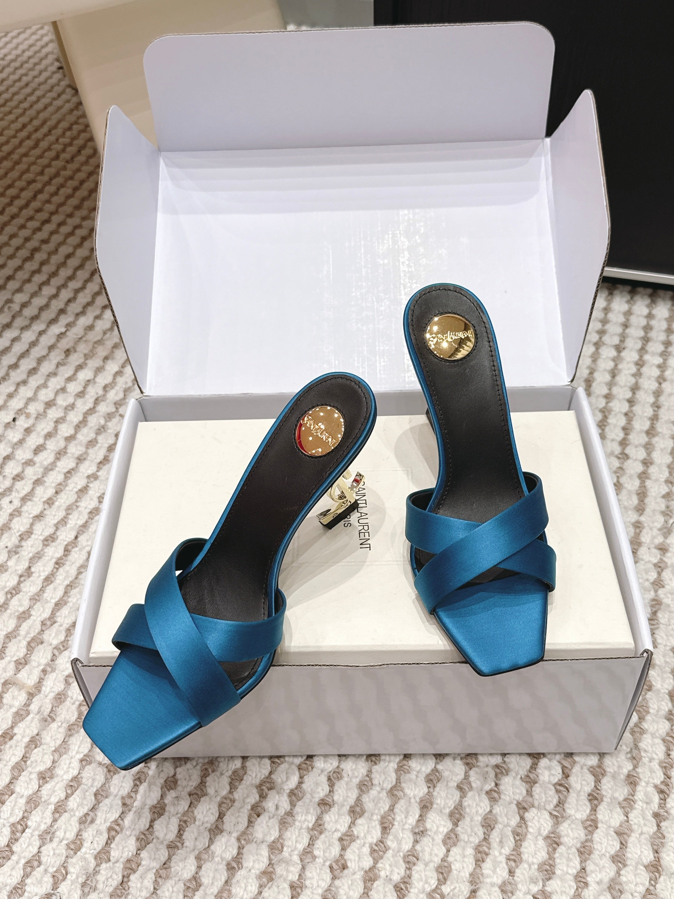 YSL 26ss High-Heeled Mules 85 Blue Black Satin Leather 660670