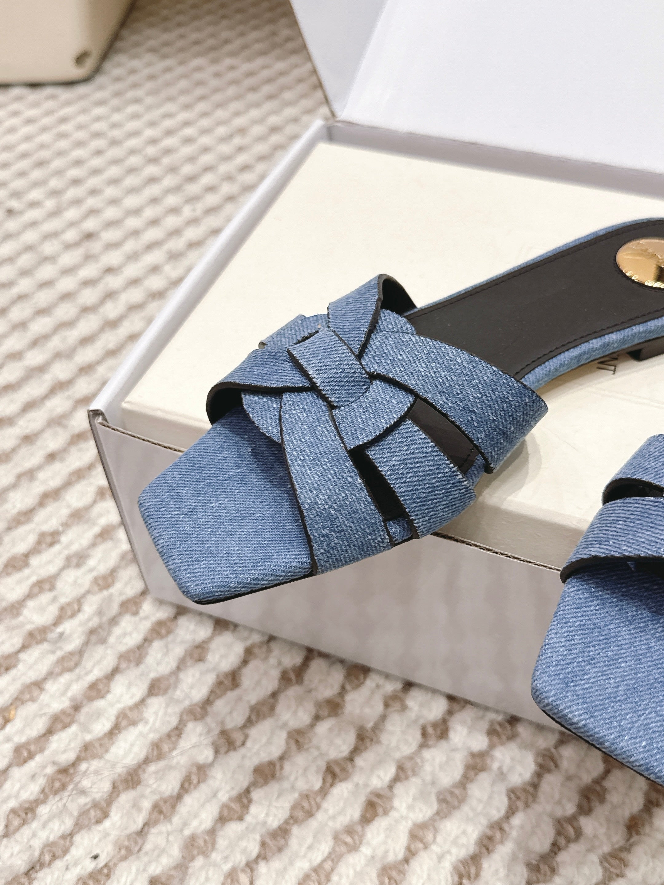 YSL 26ss  Flat Slippers Blue Denim Leather 654727