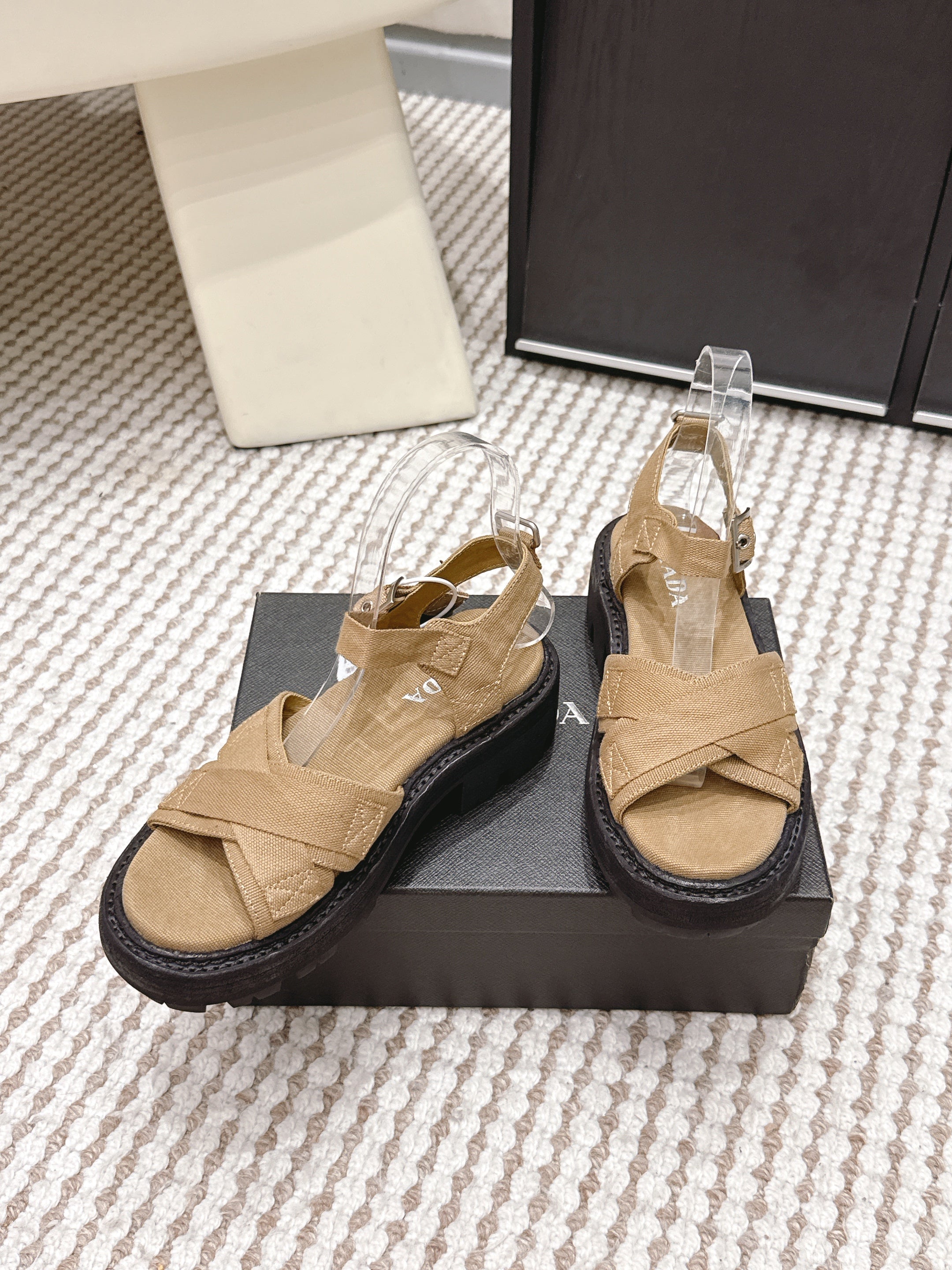 PRA 2026S Platform Sandals Beige Black Canvas 657526