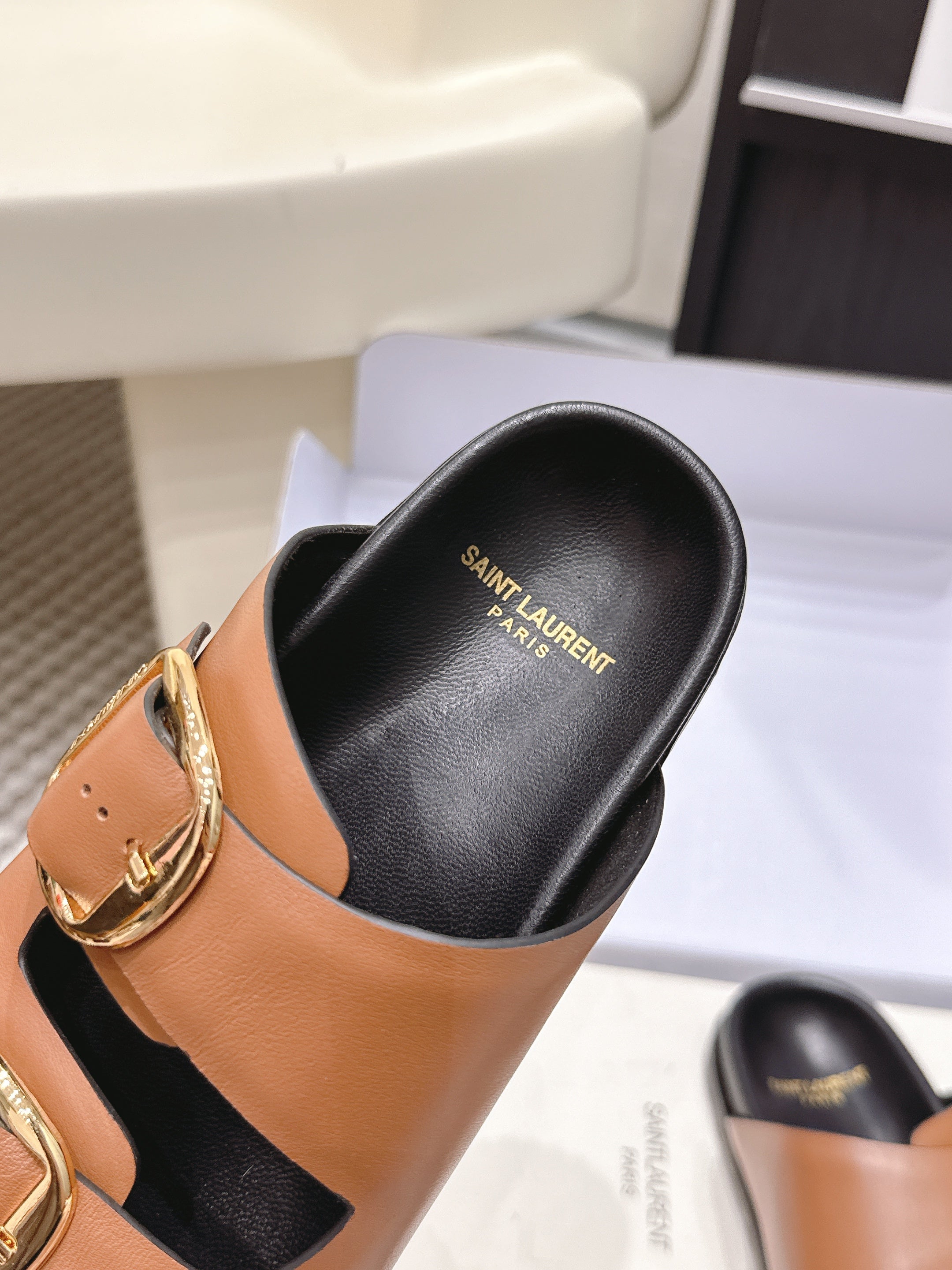 YSL 26ss Platform Slippers Camel Brown Black Sheepskin Gold Buckle 663206