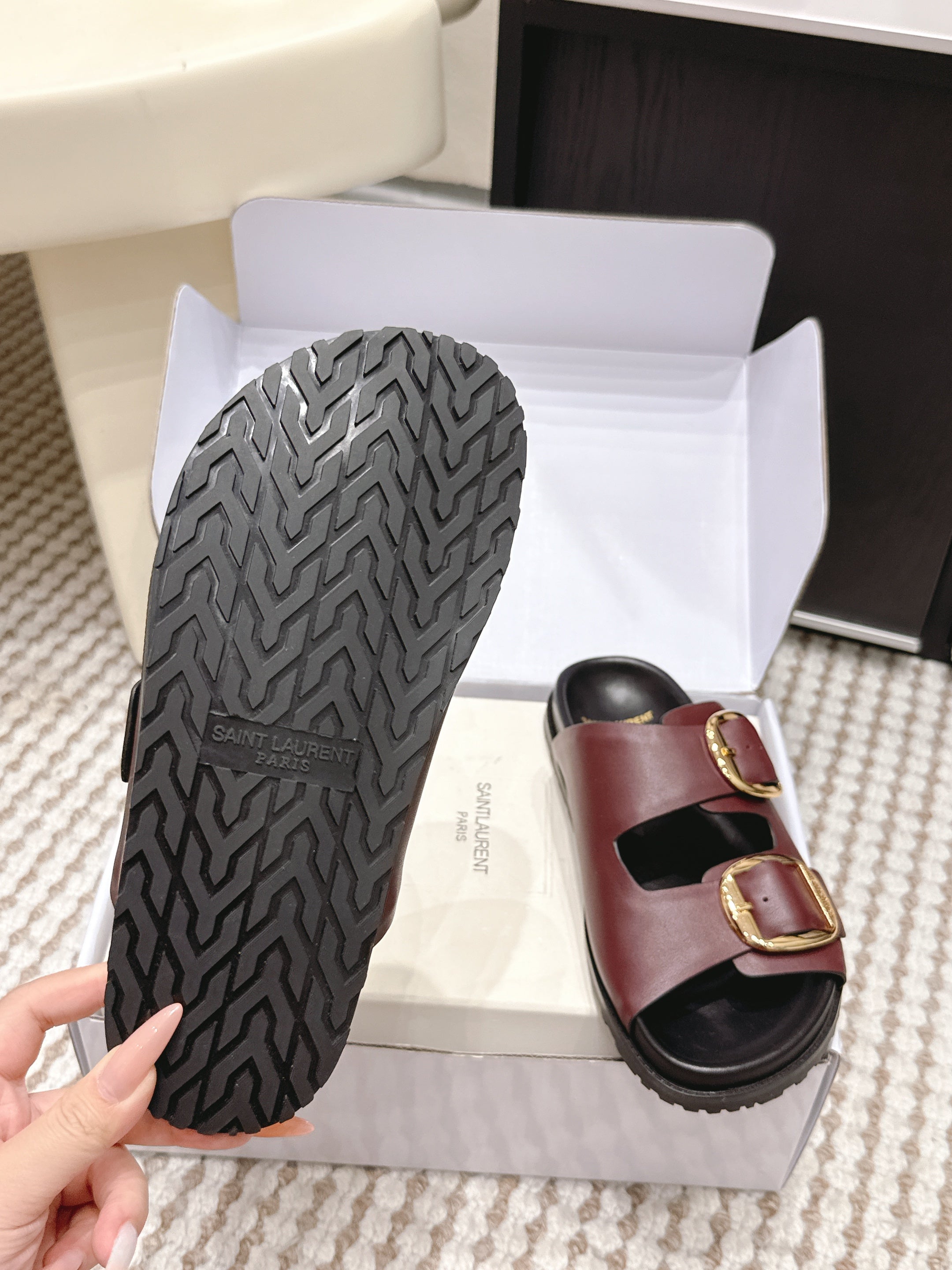 YSL 26ss Platform Slippers Black Burgundy Sheepskin Gold Buckle 663207