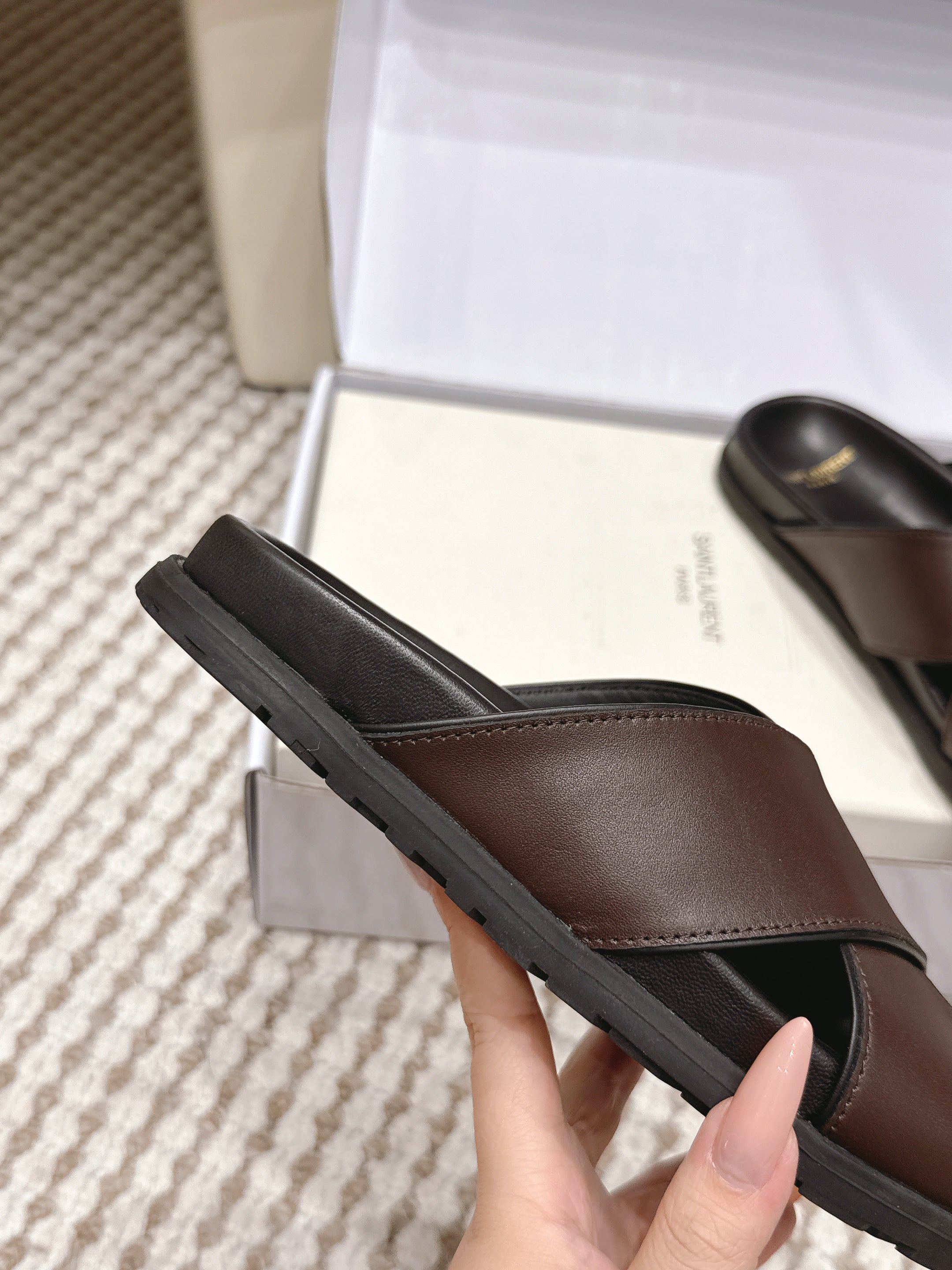 YSL 26ss Platform Slippers Dark Brown Sheepskin 663214
