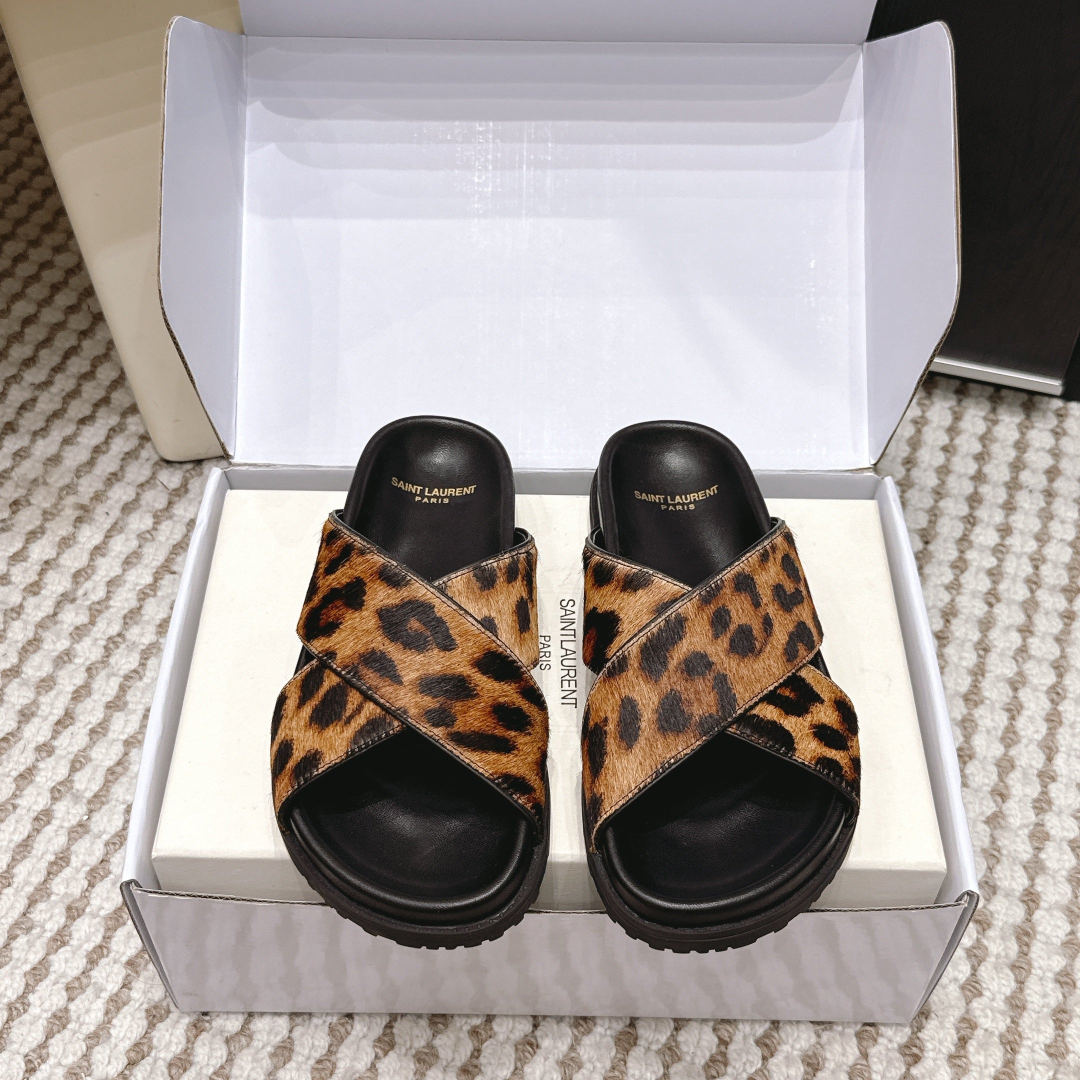 YSL 26ss Platform Slippers Black Leopard Print Leather 663218
