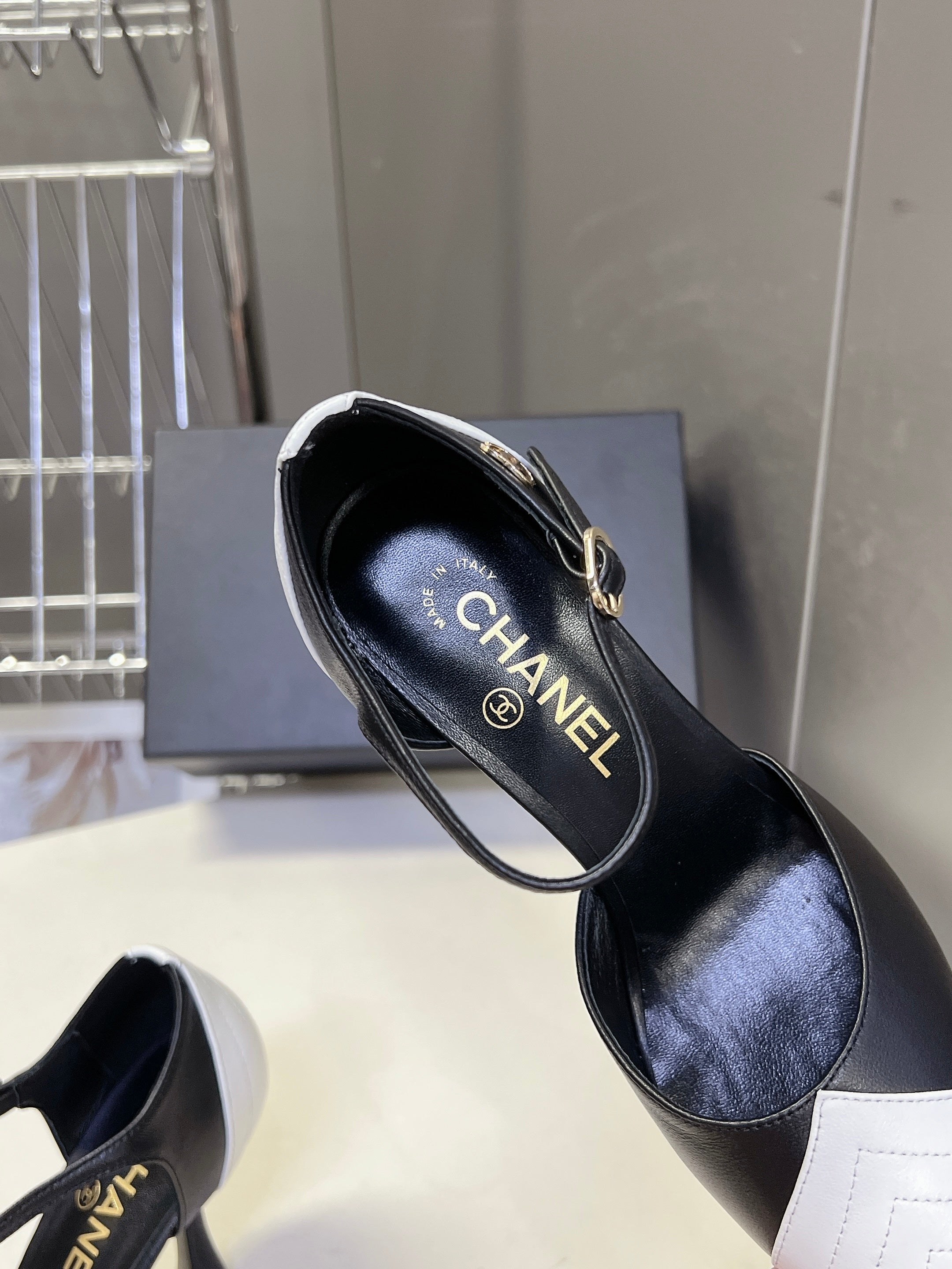 Chanel 2026 Mary Jane Sandal  90mm Embossed Calfskin And Fabric 895356