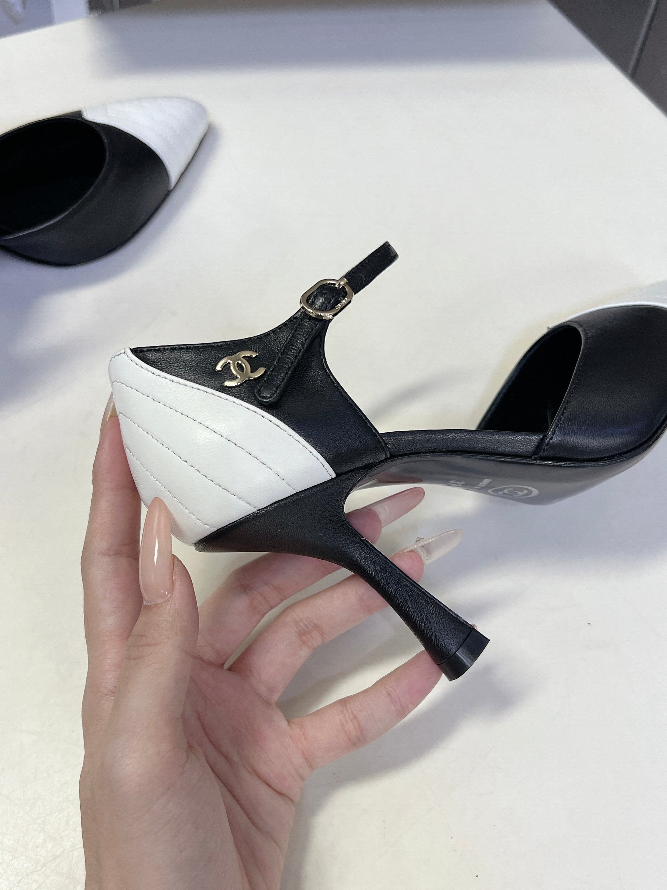 Chanel 2026 Mary Jane Sandal  90mm Embossed Calfskin And Fabric 895356