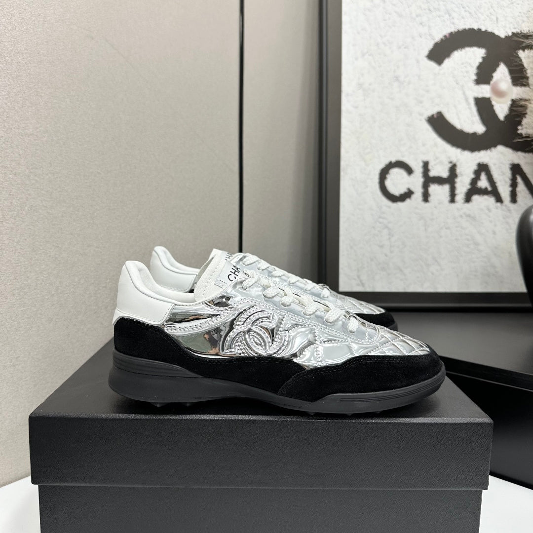 CC 26s Casual Sneakers Black Sliver Suede Cowhide 626457