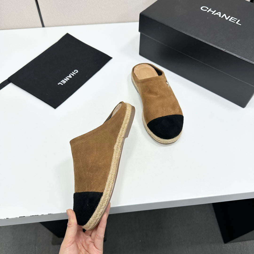 Chanel 2026 Double C Logo Mules Leather Sheepskin 822928