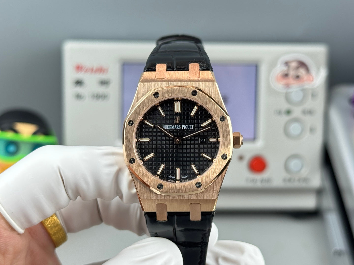 Audemars Piguet Royal Oak Lady 33mm Rose Gold Black Leather