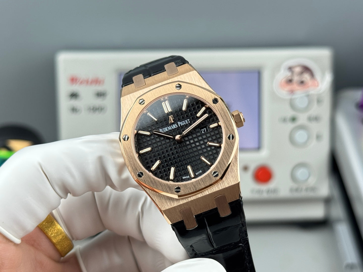 Audemars Piguet Royal Oak Lady 33mm Rose Gold Black Leather