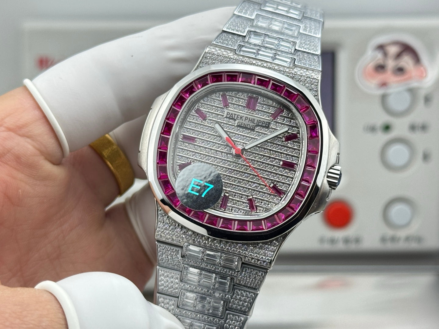 Patek Philippe Nautilus 40mm Pink Ruby Benzel With Diamond Watch