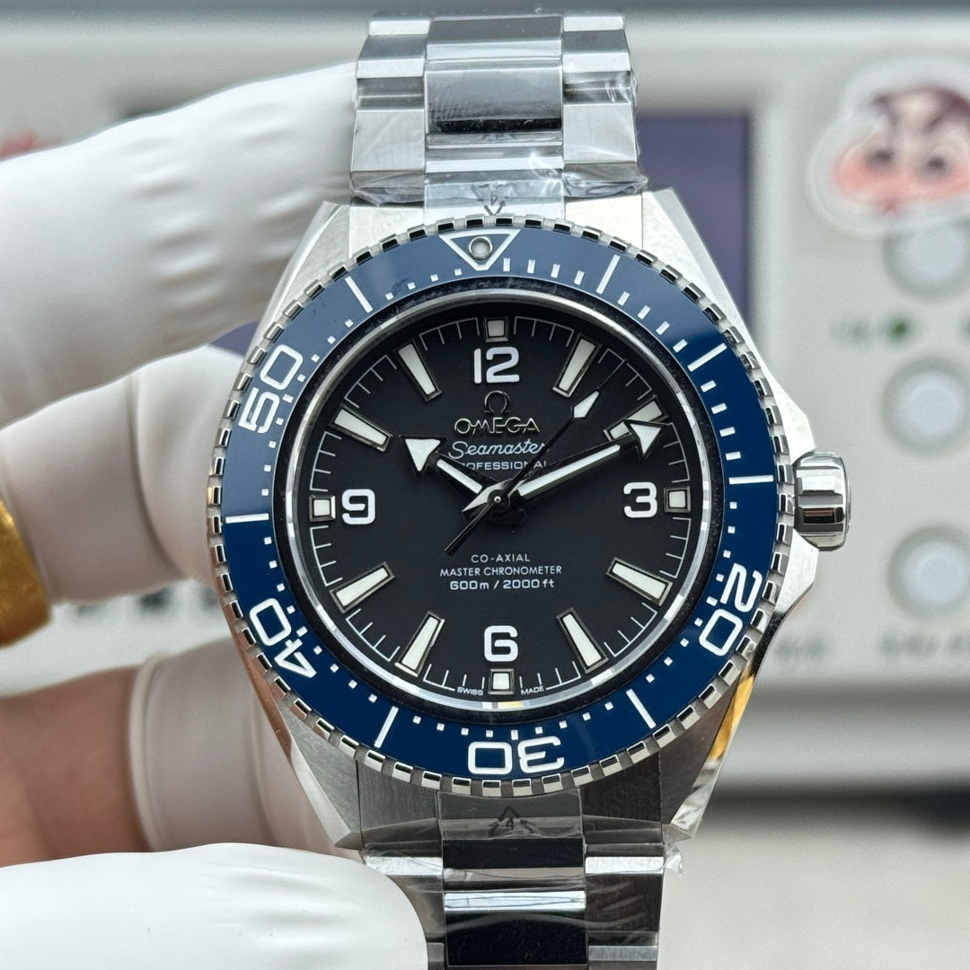 Omega Seamaster Planet Ocean 600M 42mm Steel/Blue Ceramic Black Dial Watch