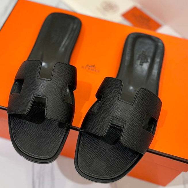 HM Oran Sandal Black Goatskin 294867