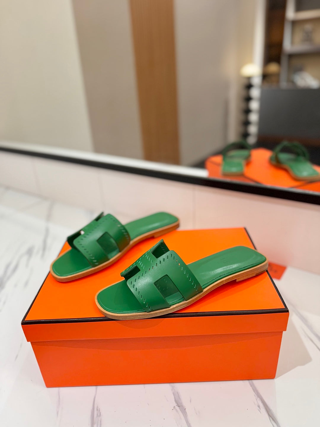 HM Oran Sandal Green Perforate Cowhide 294880
