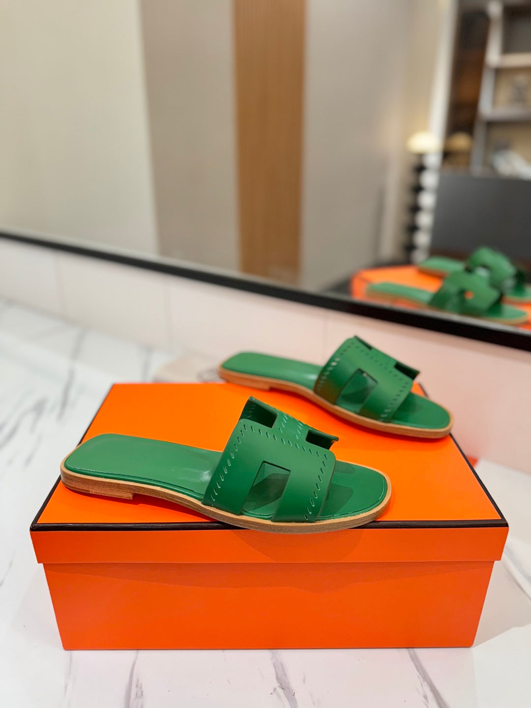 HM Oran Sandal Green Perforate Cowhide 294880