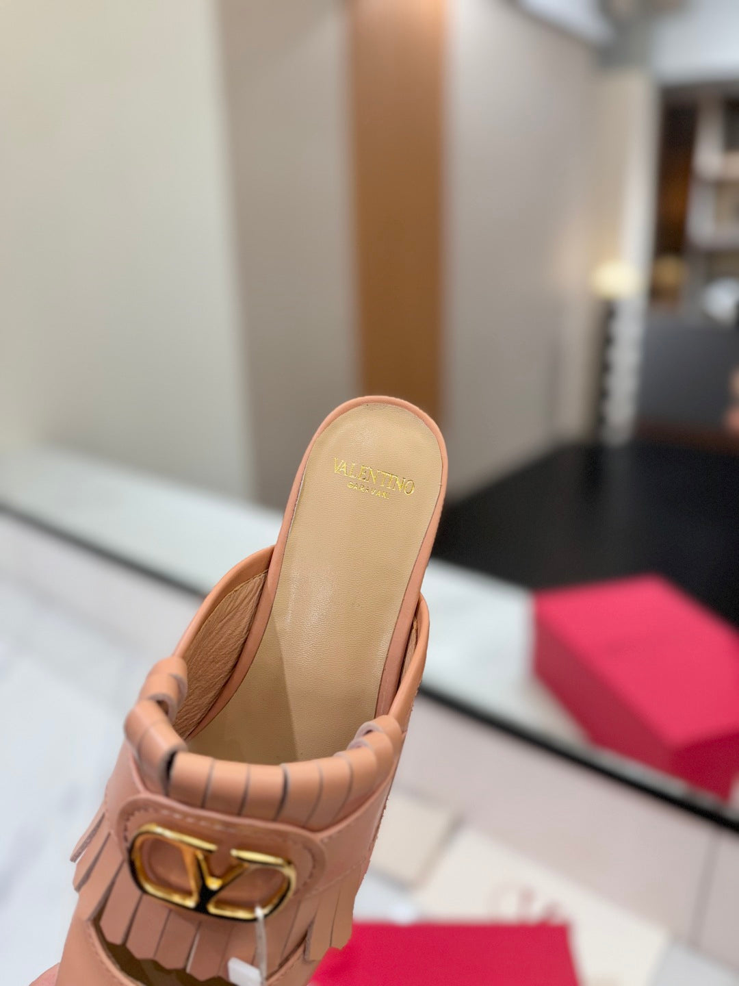 VT 2025 Signature Mule Cantaloupe Calf Leather 295085