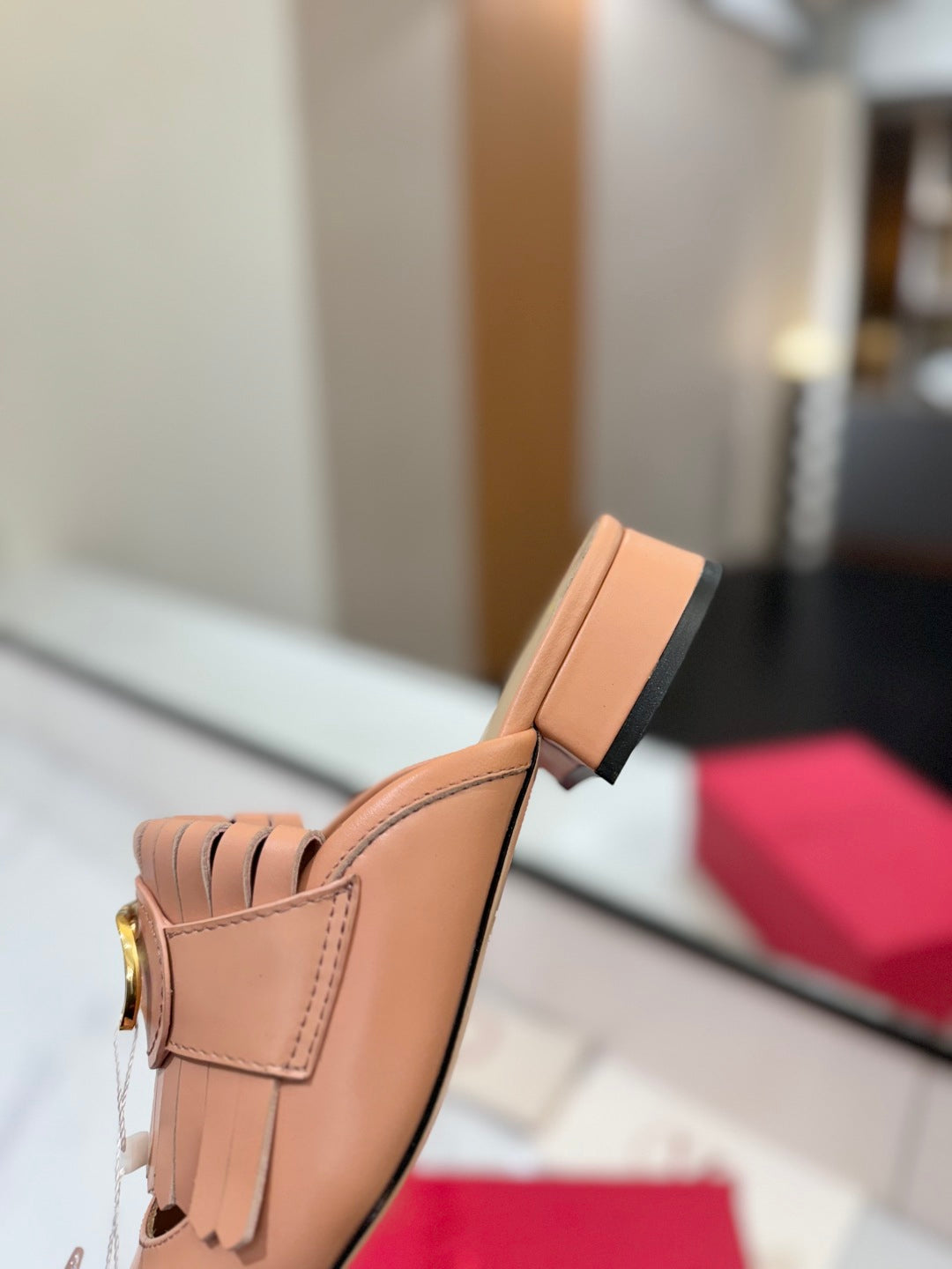 VT 2025 Signature Mule Cantaloupe Calf Leather 295085
