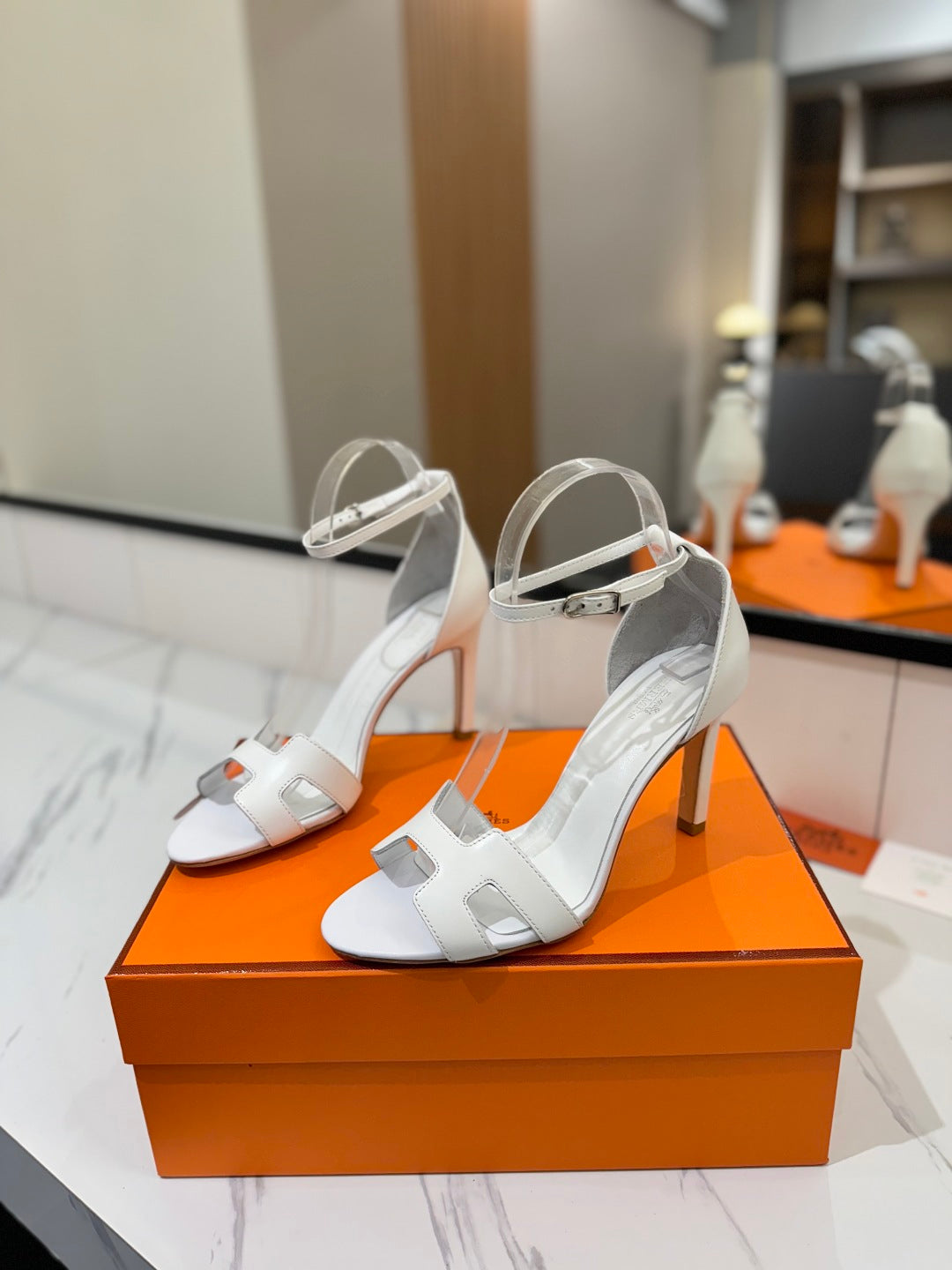 HM Joy 90mm Heeled Sandals White Flat Cowhide 294918