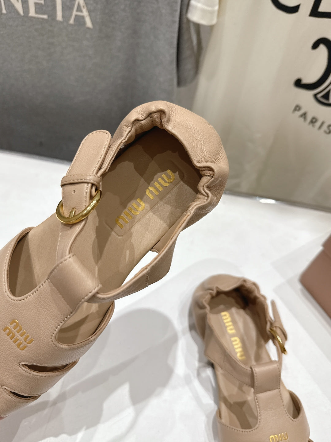 Miumiu 26ss Flat Sandals Nude Lambskin  713064