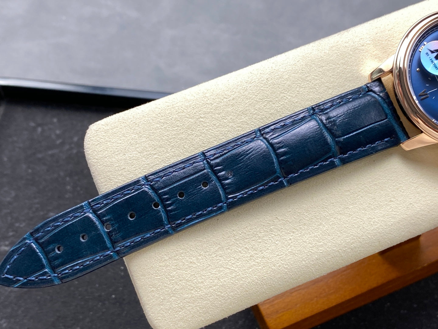 Omega De Ville Prestige Co-Axial Master Chronometer 41mm Rose Gold Blue Dial