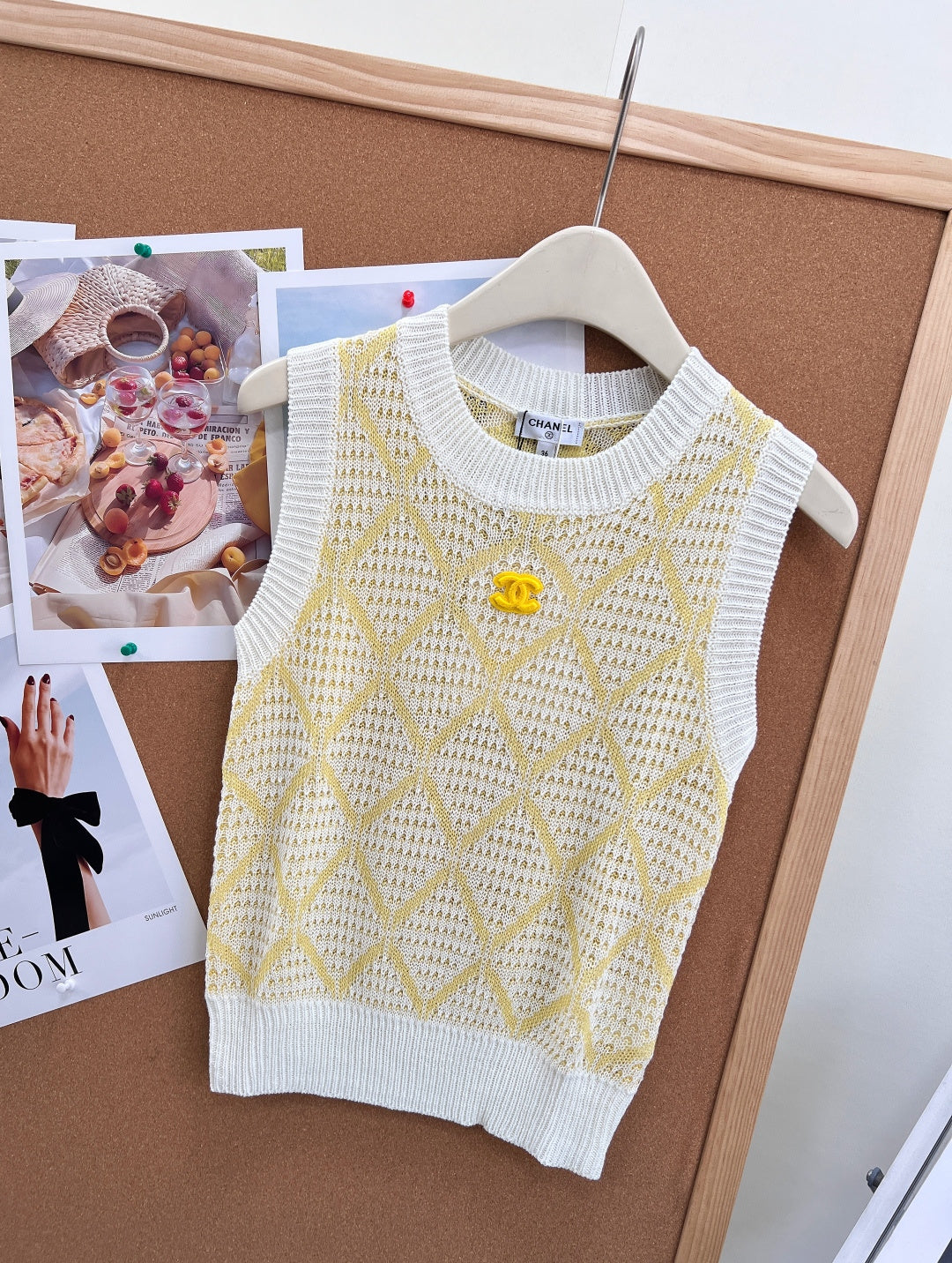 Chanel 2026 Knit Vest Yellow 3D Logo CC Cotton 463364