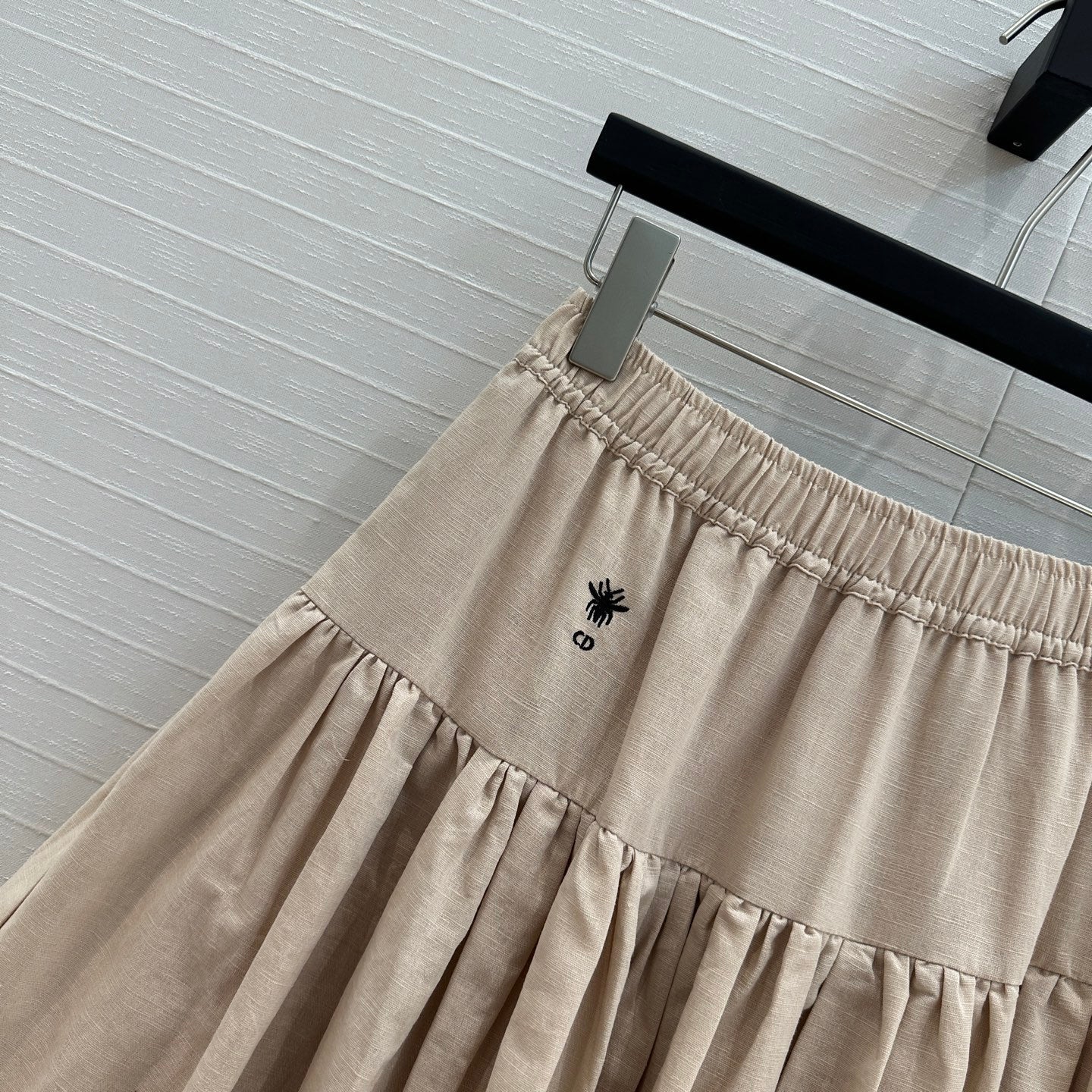 CD Pleated Long Skirt Beige Linen