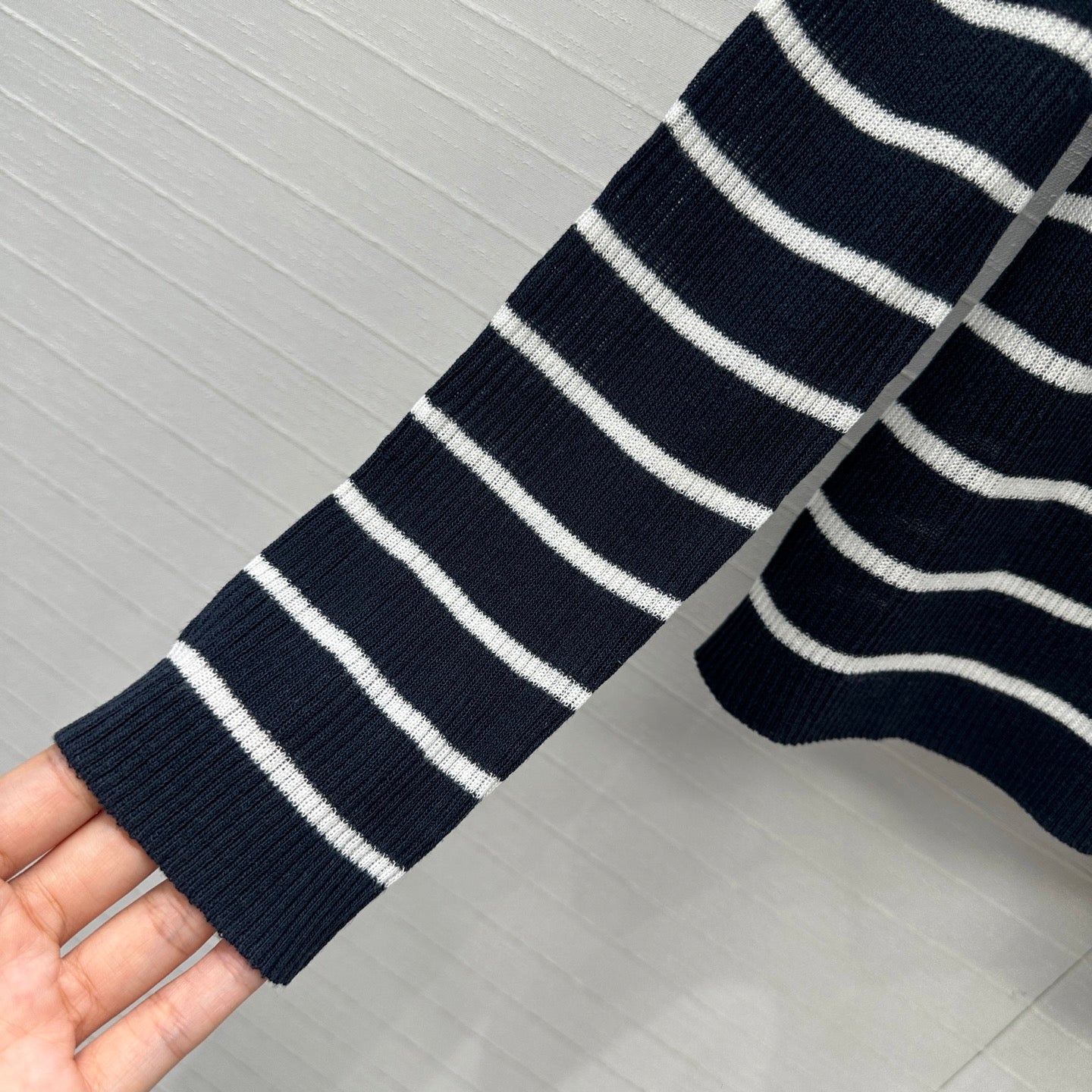 CD 25 Striped Cardigan Black mix White Linen Cashmere