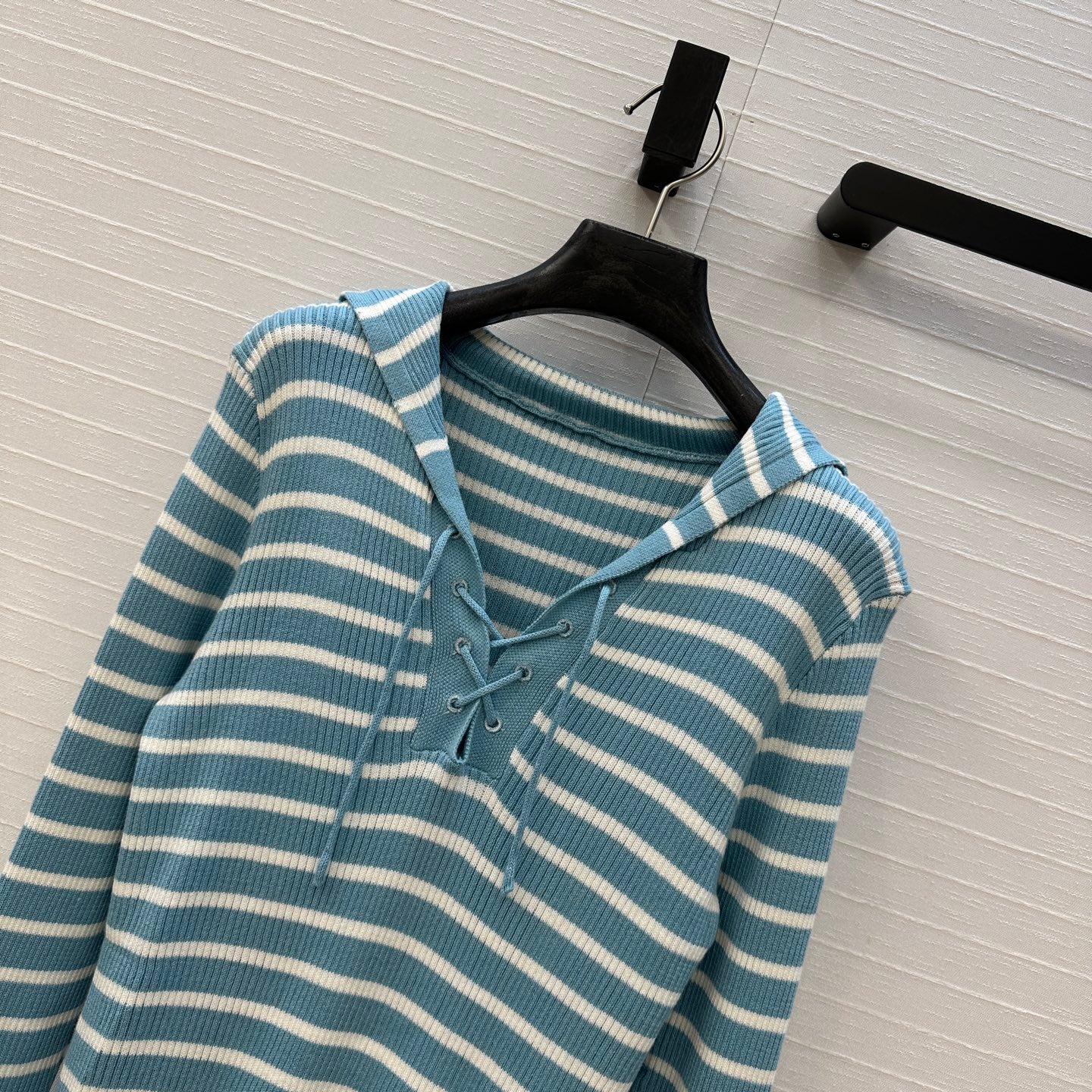 CD Navy Style Collared Sweater Ligth Blue mix White Wool
