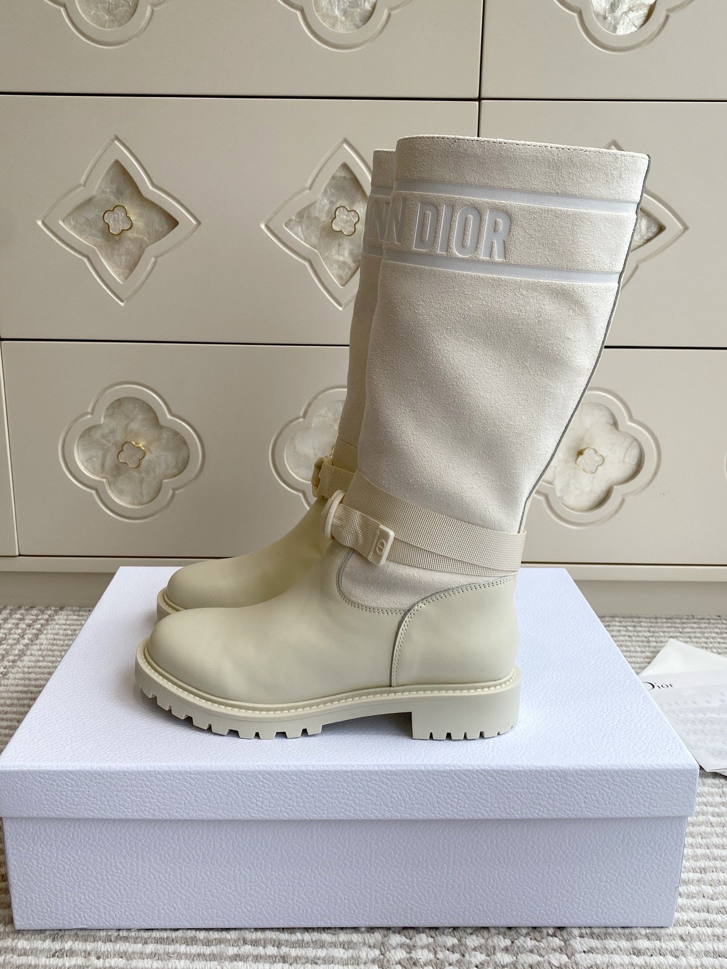 Dior 2025 Boot Off-white Suede Cowhide 501184