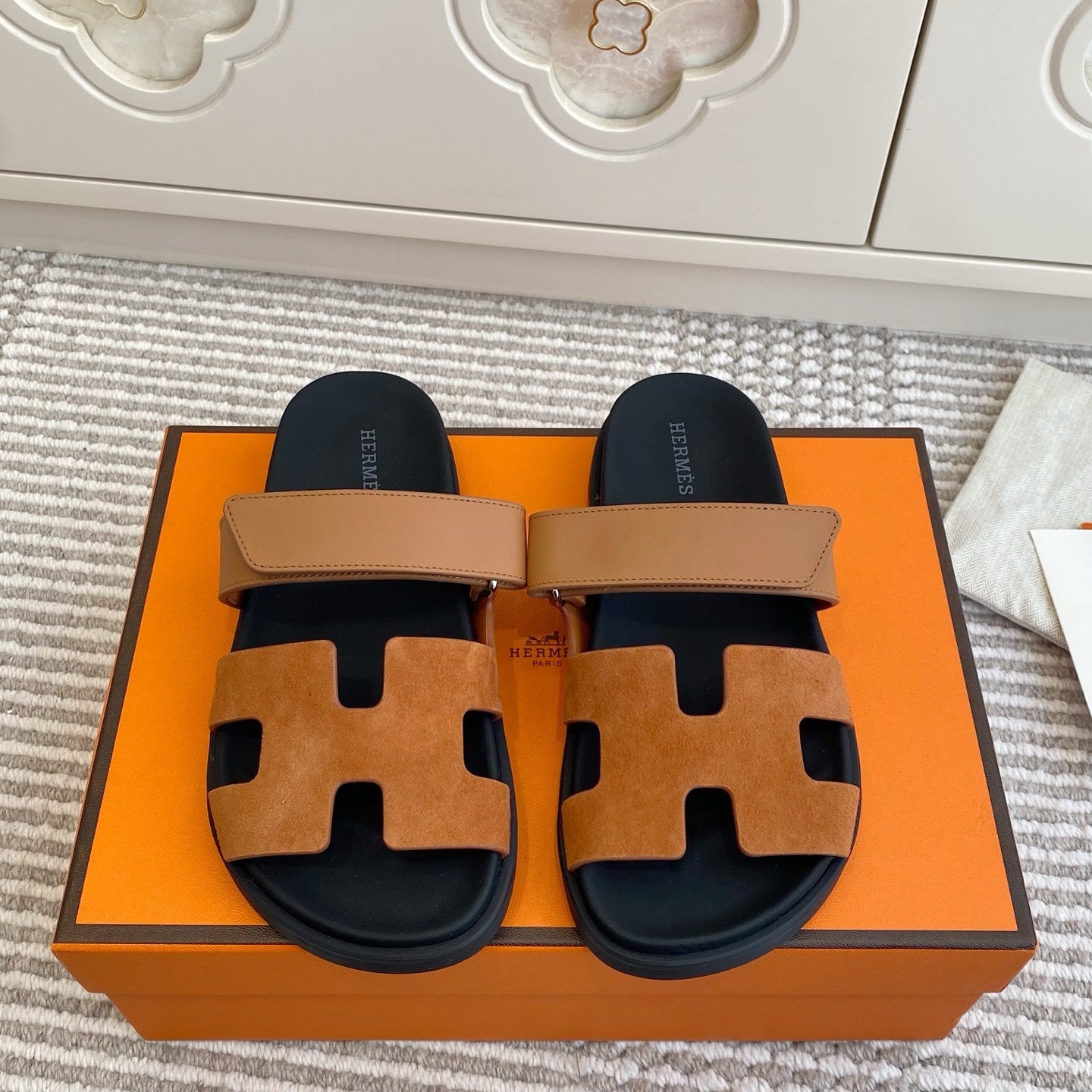 HM 2026 Velcro Slippers Black Brown Suede Cowhide 667467