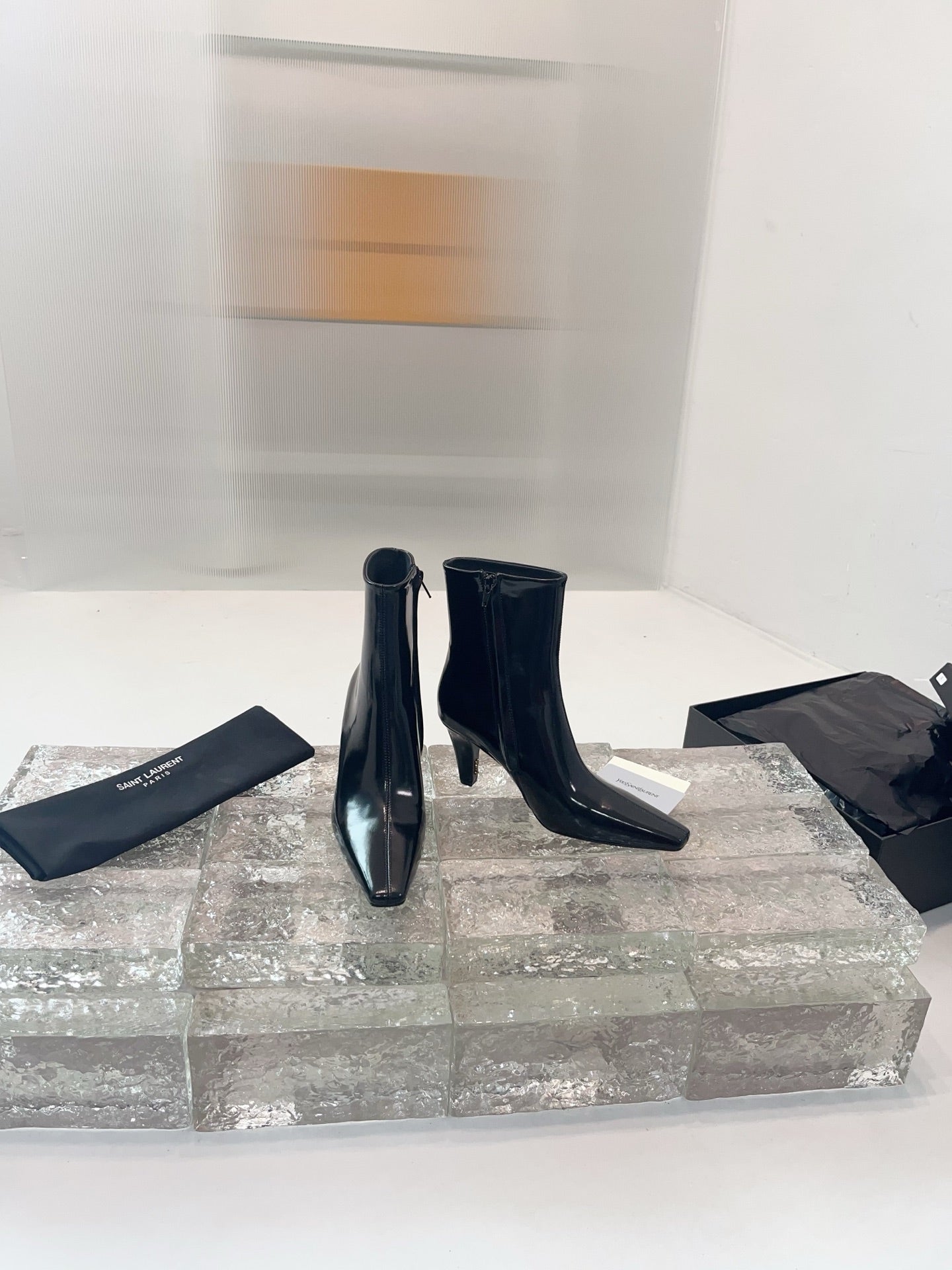 YSL 25  High-heeled Boot Black Cowhide 522267