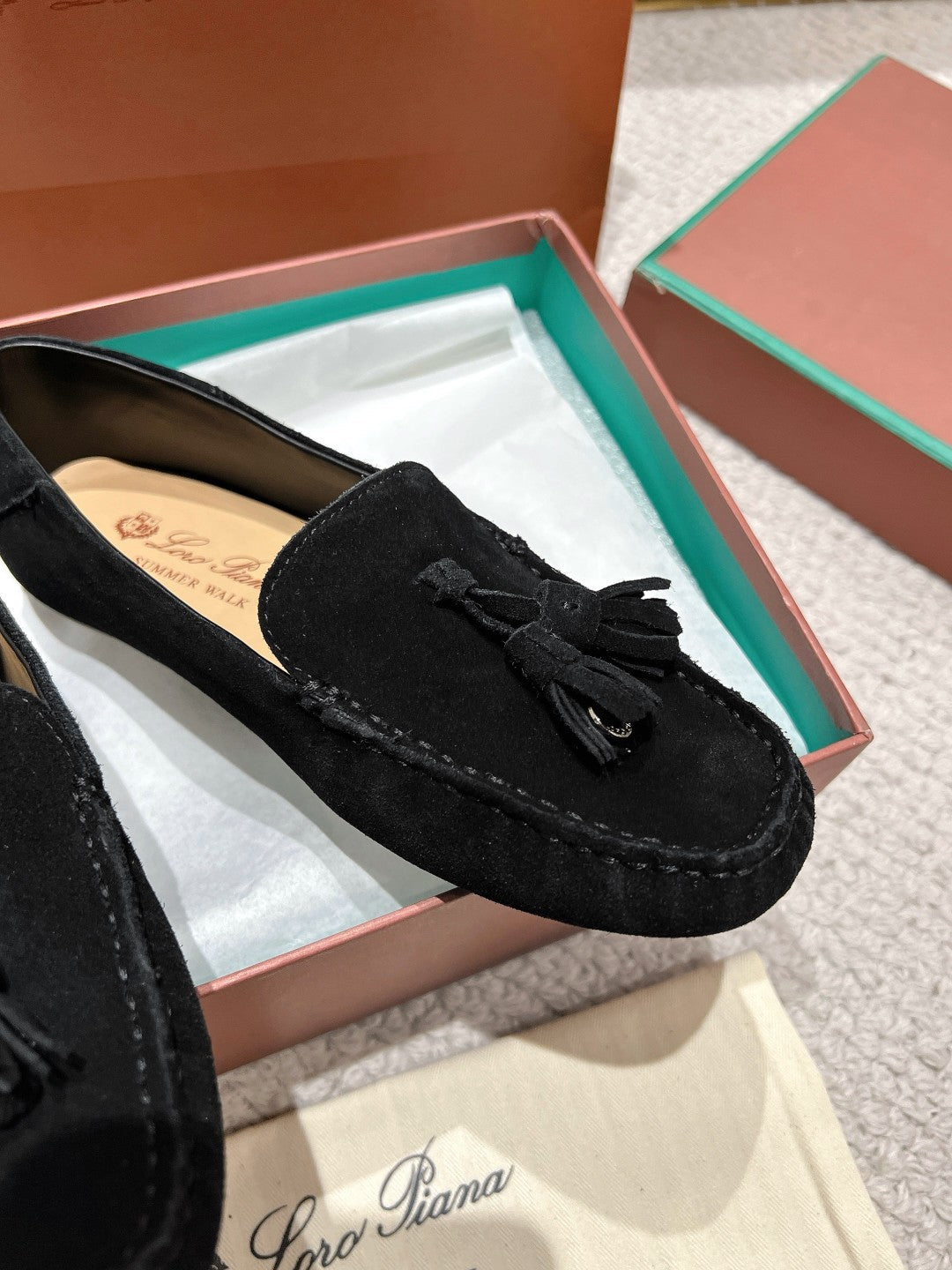 LP Dot sole walk mocassin Black Suede 215000