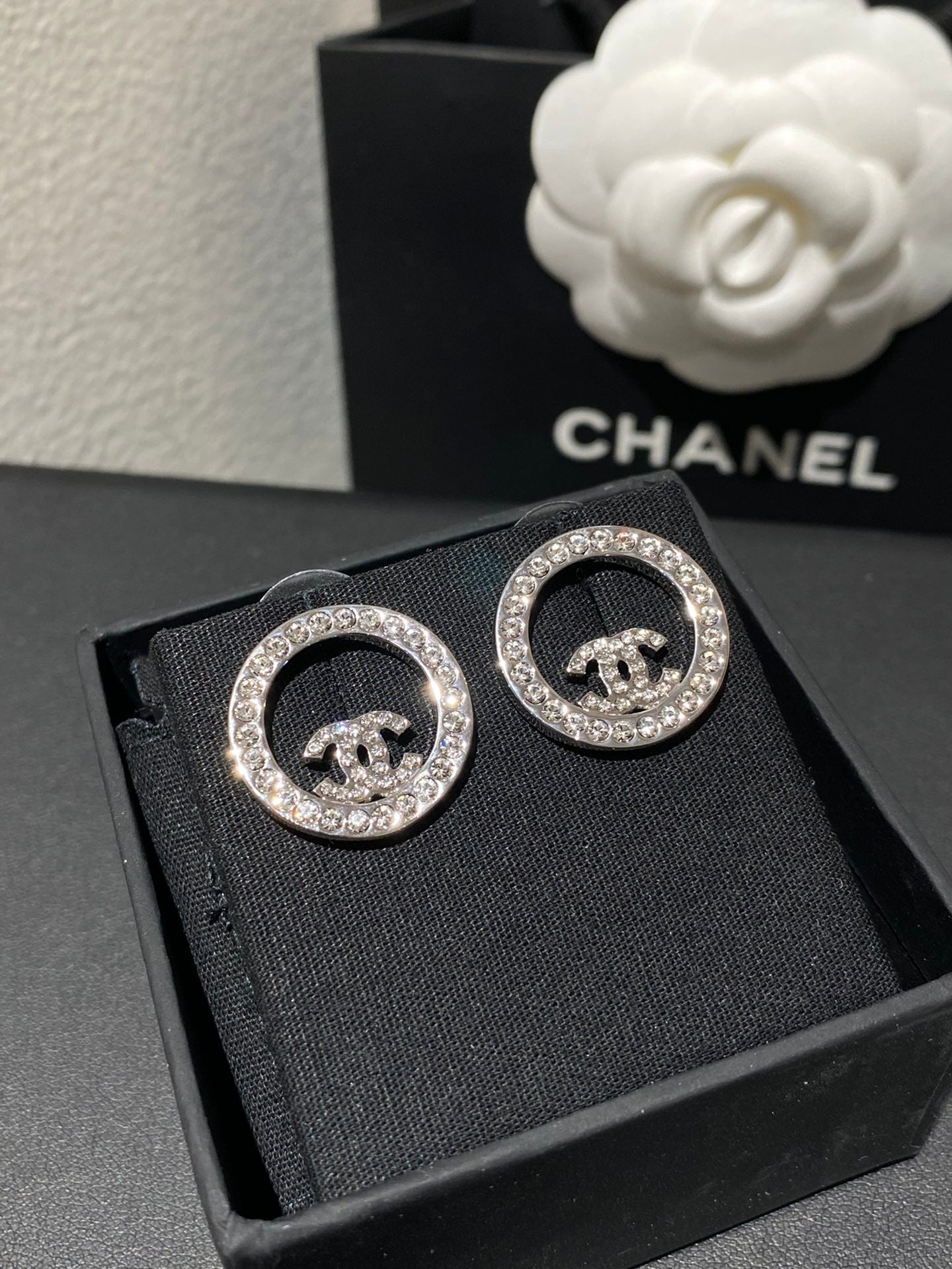 CC Classic Platinum Rhinestone Stud Sliver Earrings