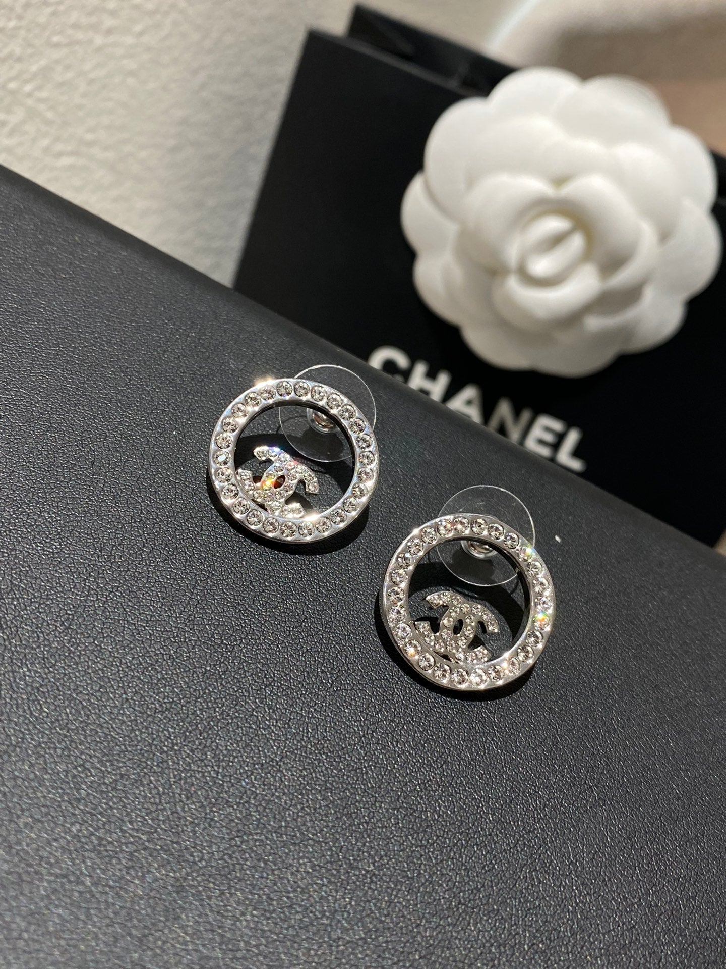 CC Classic Platinum Rhinestone Stud Sliver Earrings